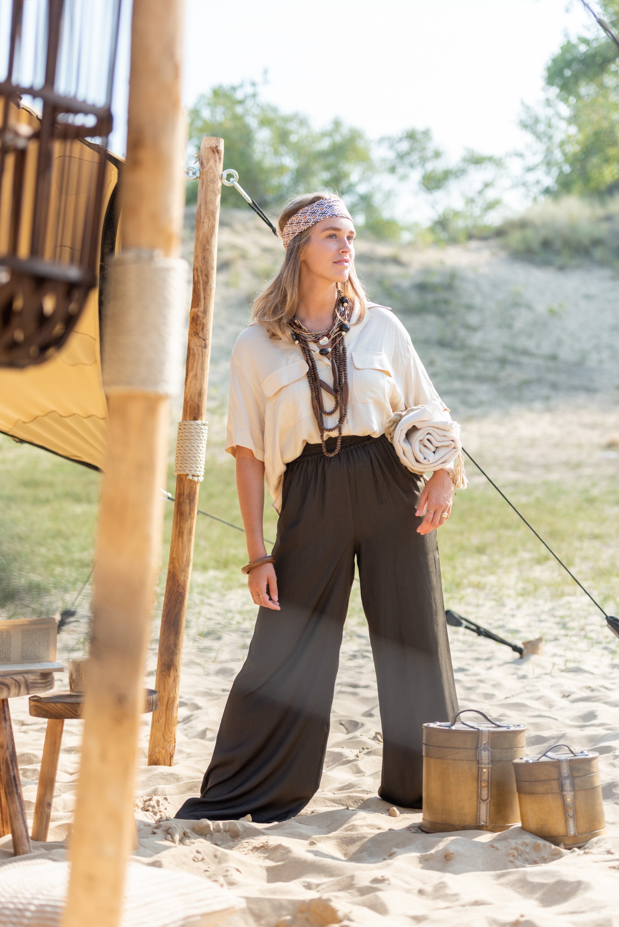 J-Line Set Van 2 Koffers Rond Hout Beige