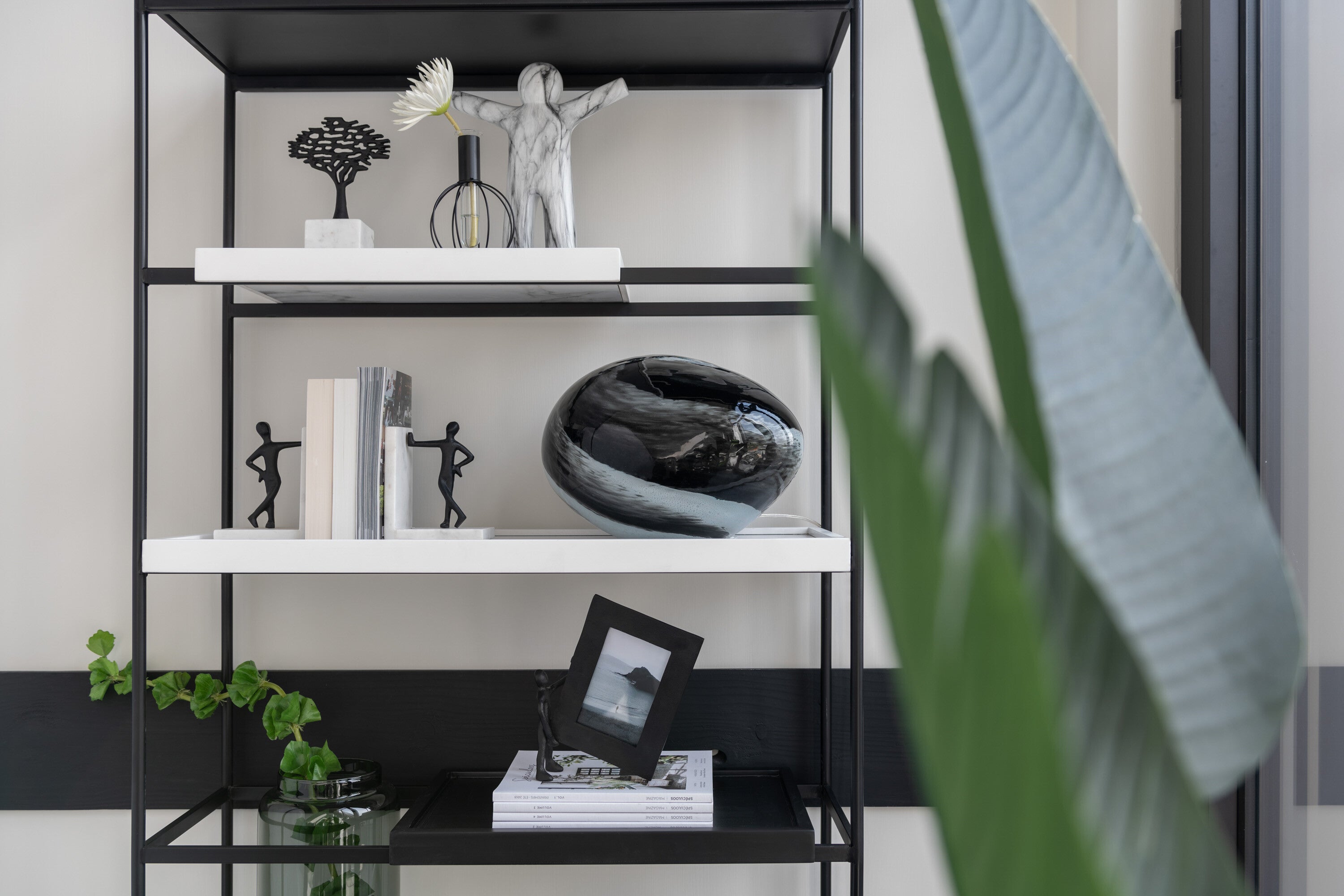 J-Line Figuur Met Fotokader Aluminium Zwart/Wit Large