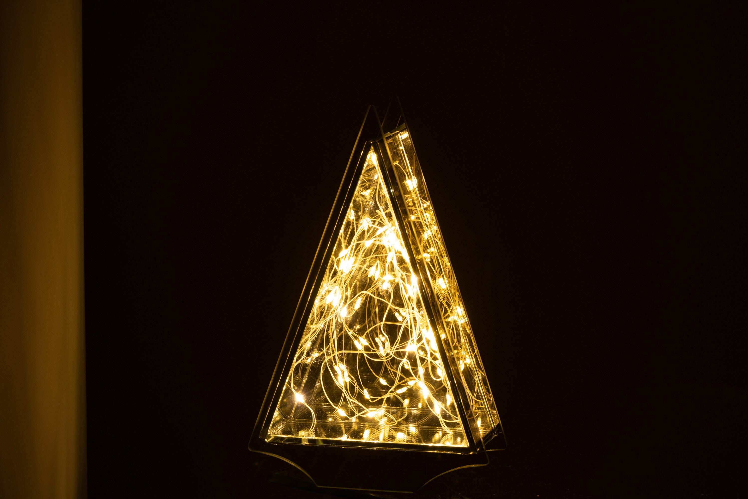 Decoratie Led Driehoek Glas Goud Middelgroot