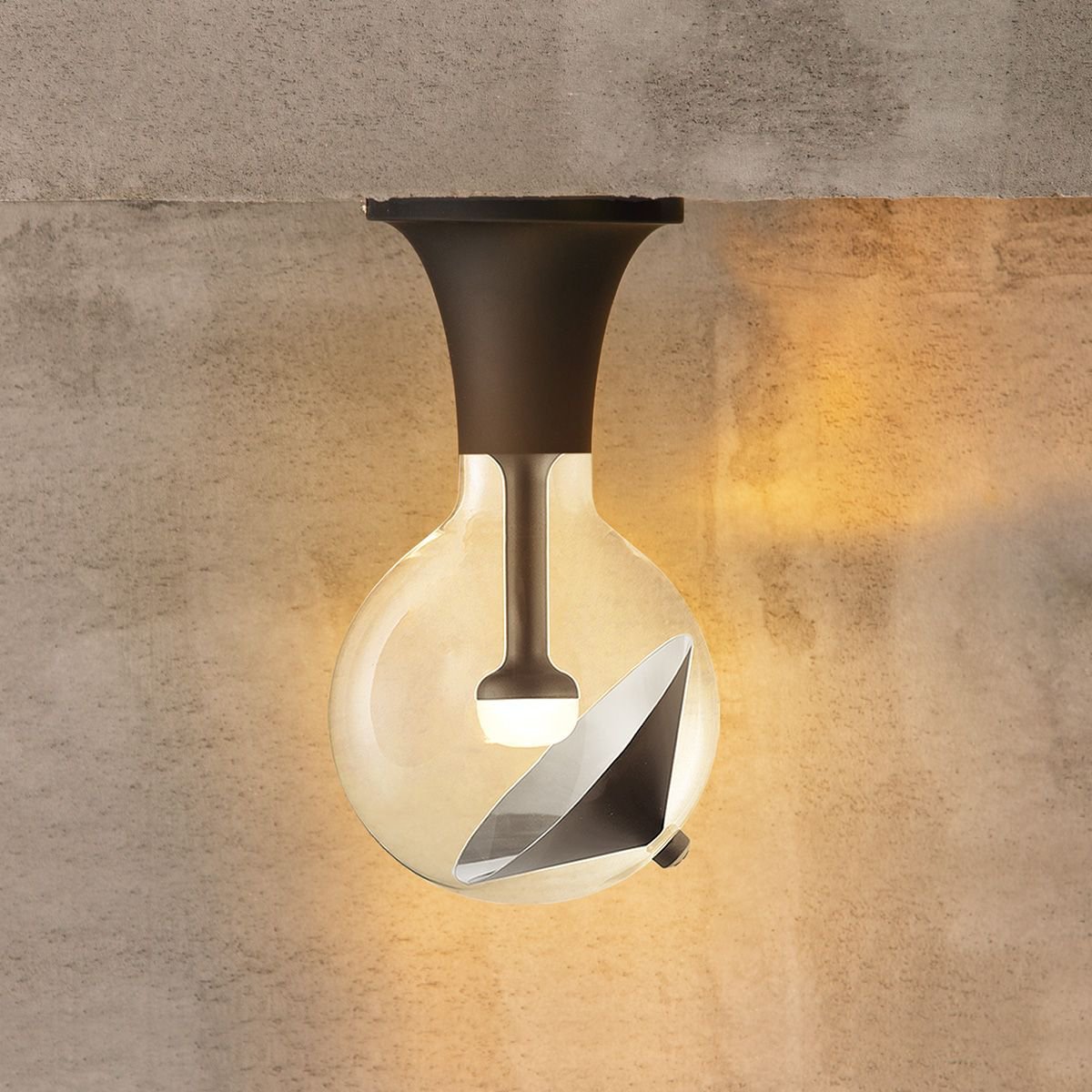 dimbare LED lamp Cone zwart-zilver G120 E27 5W 400Lm