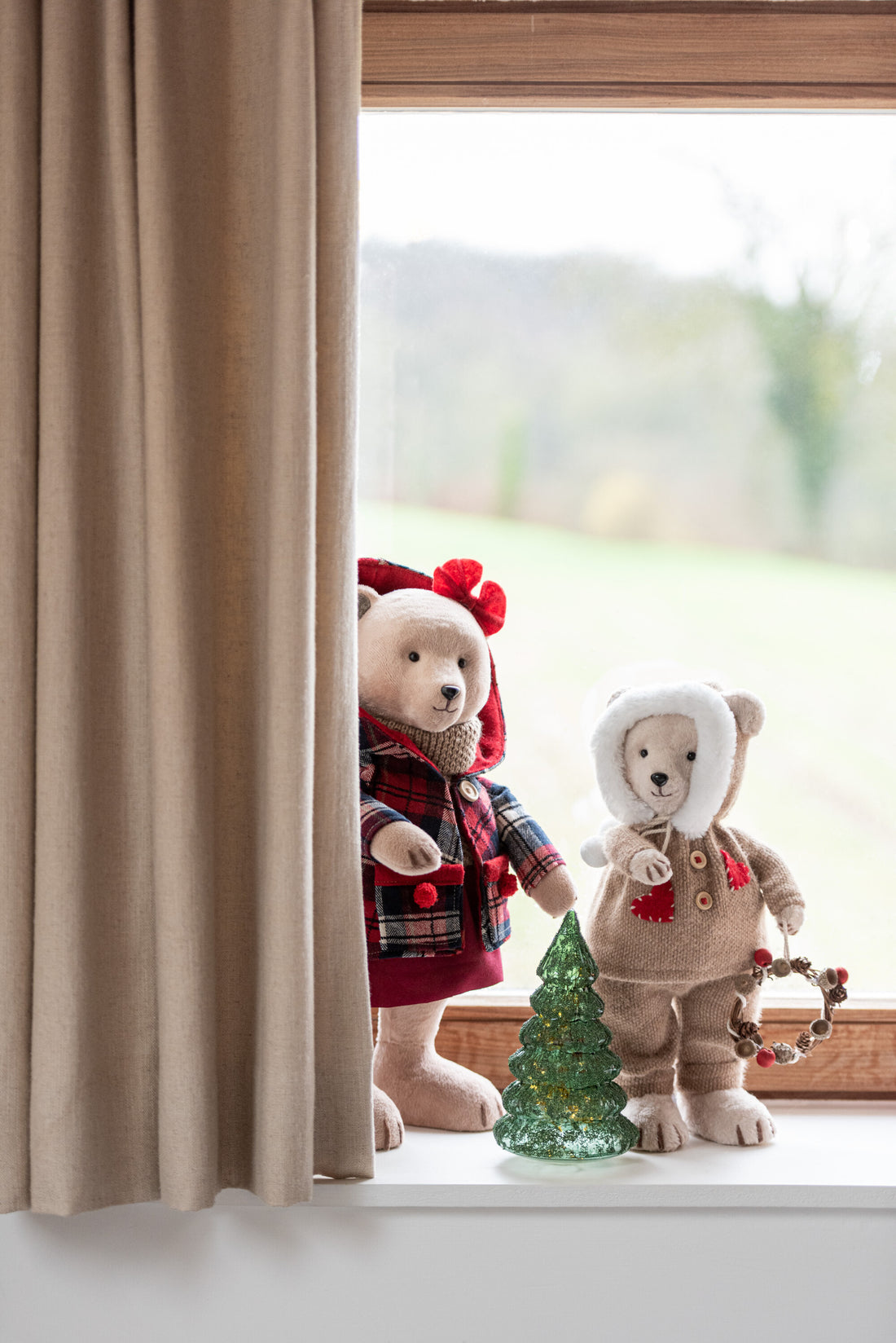 Beer Staande Jongen/Meisje Textiel Beige/Rood Medium Assortiment Van 2