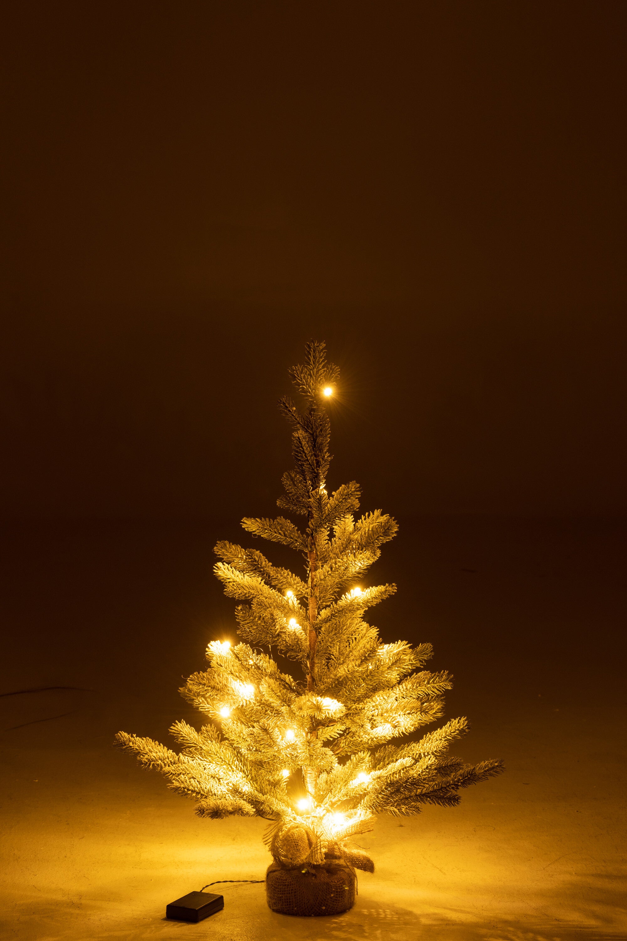 J-Line Christmas Tree Snowy+Led+Battery In Pot Jute Plastic Green Medium