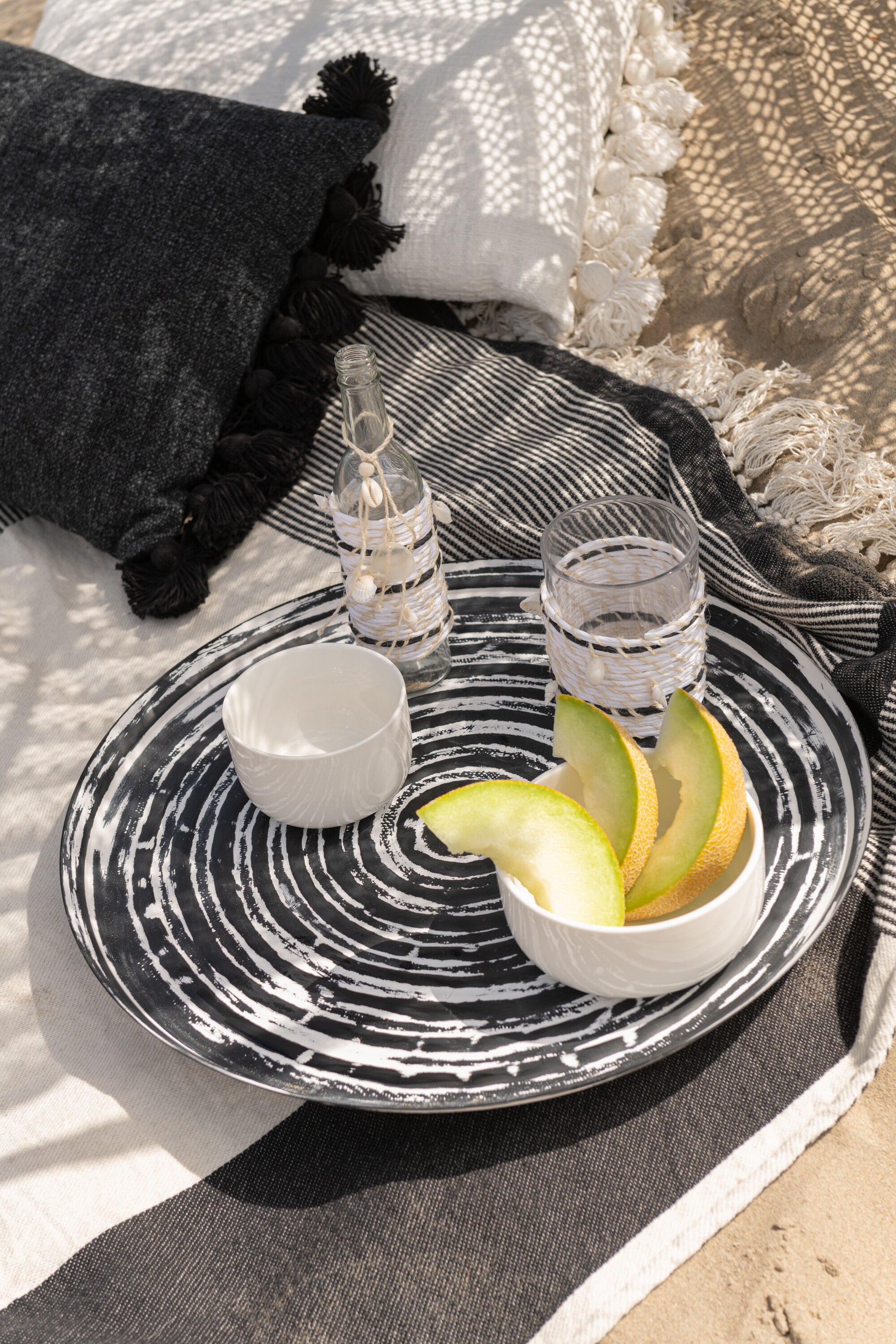 J-Line Plateau Rond Klassiek Ijzer Zwart/Wit