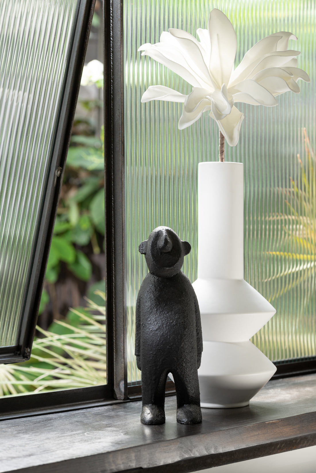 Beeldje Ngurah Hout Zwart Klein