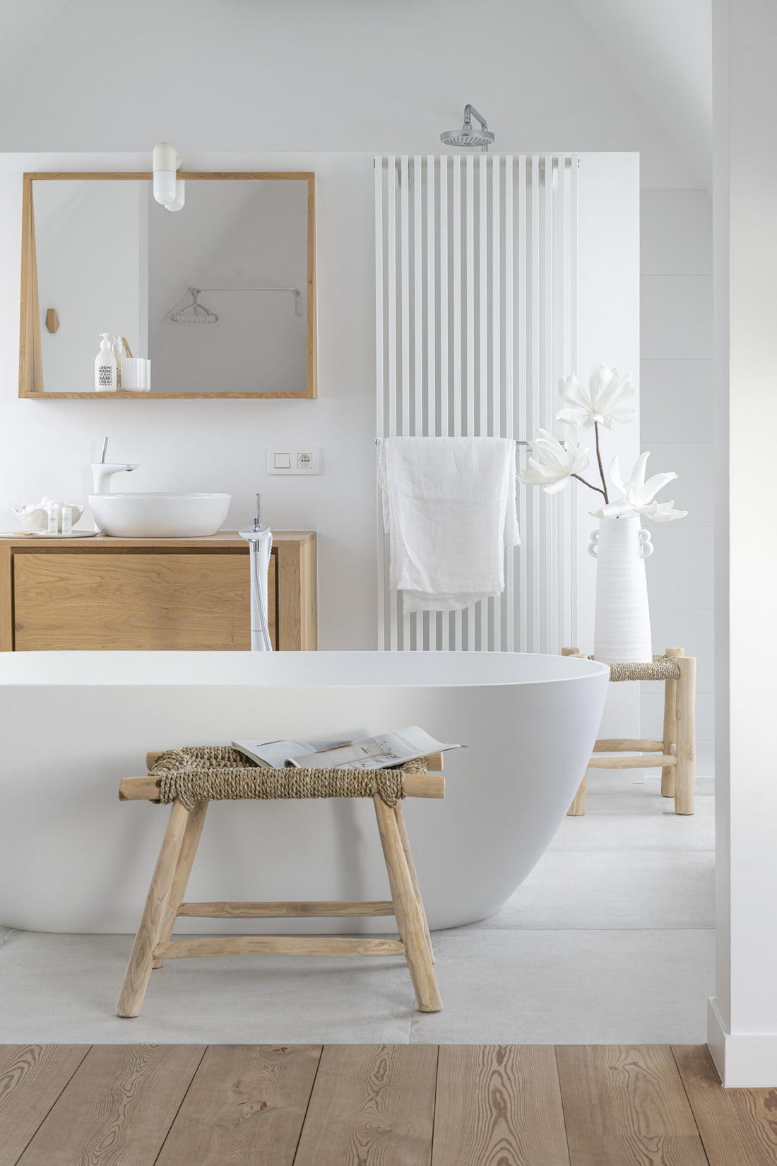 J-Line Bloem Tak Korte Bladeren 3 Koppen Eva Wit