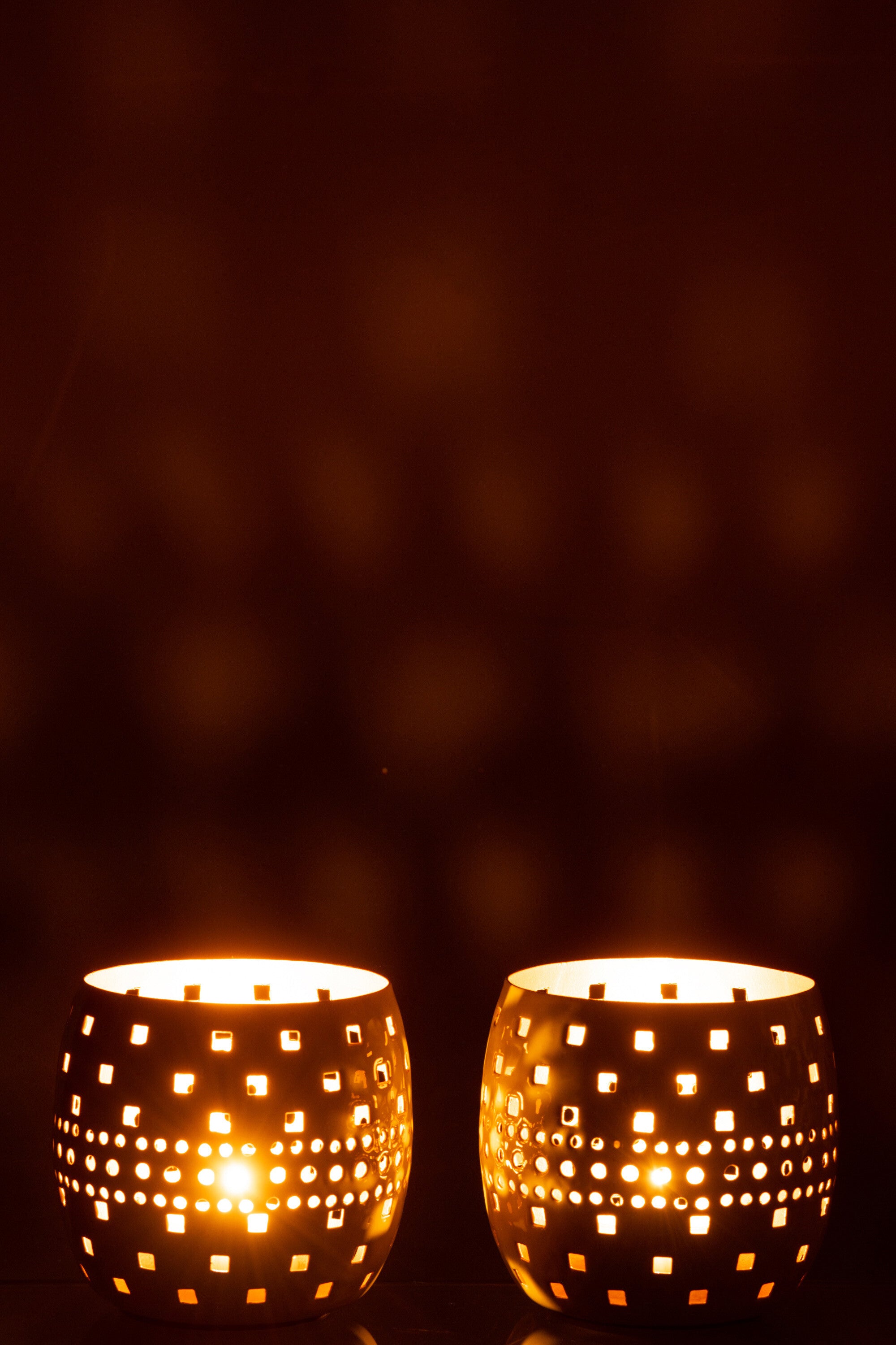 Kaarsenhouder geperforeerd metaal groen assortiment van 2