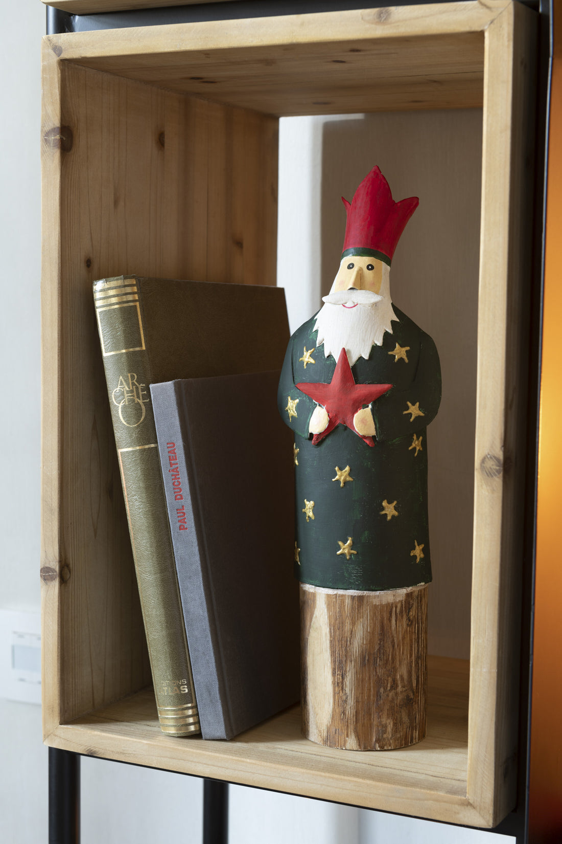 Koningen 3 Op Stand IJzer/Hout Rood Assortiment Van 3