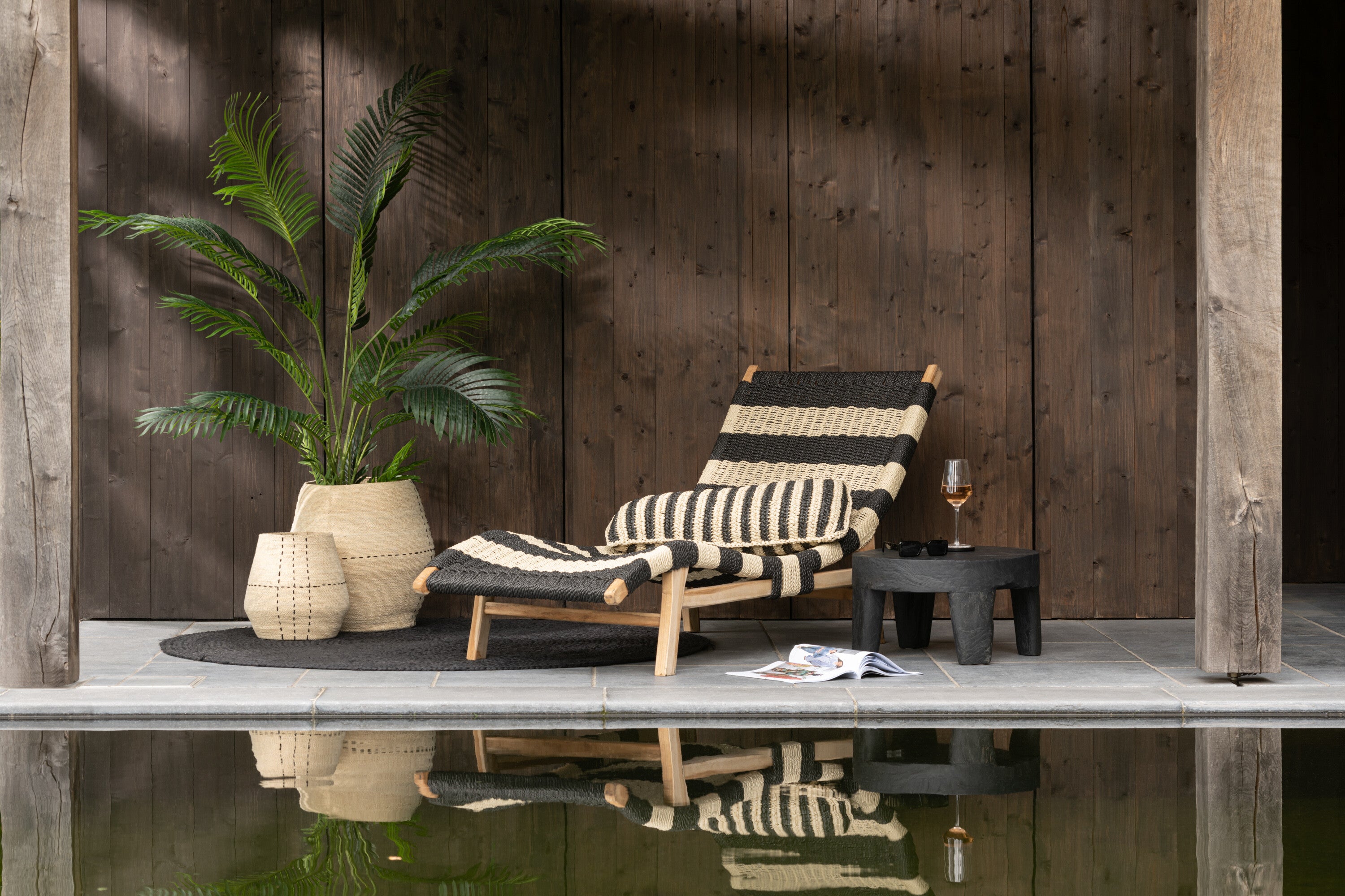 J-Line Set Van 2 Tafel Rond Teak Hout Zwart