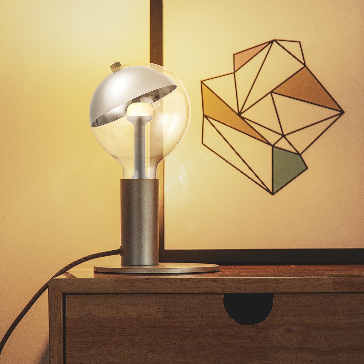 dimbare LED lamp Sphere zilver G120 E27 5W 400Lm