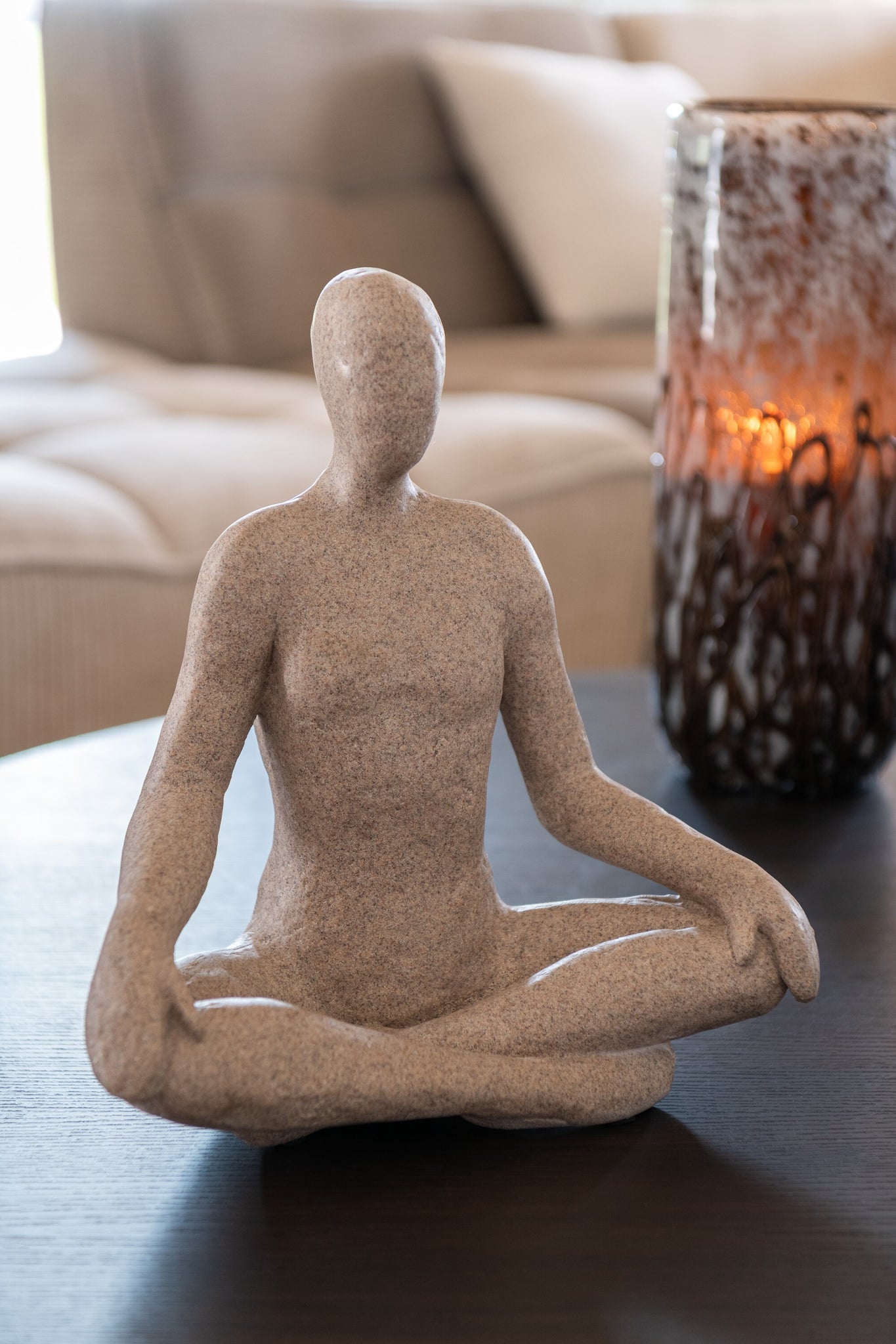 Figuur Yoga Hars Beige