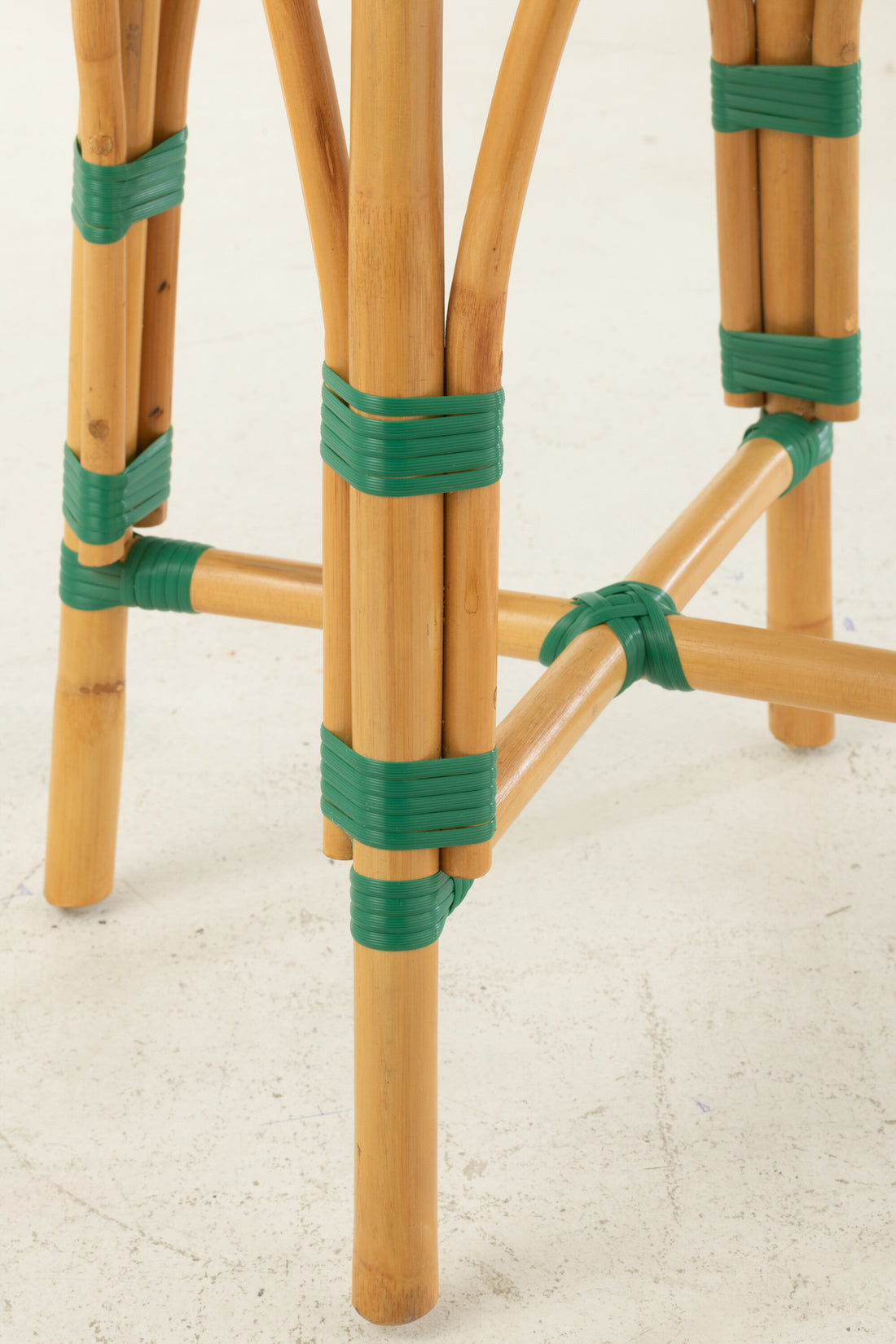 Kruk Rotan Donkergroen Groot