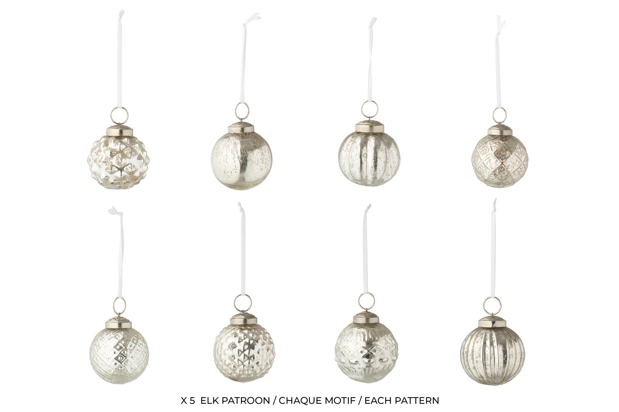 Doos van 40 kerstballen 8 patronen glas zilverkleurig