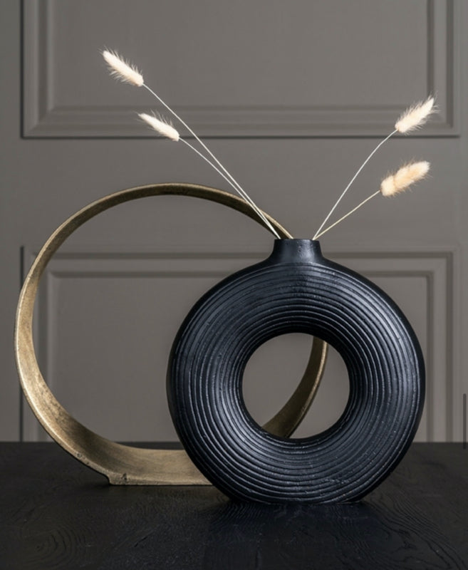 Holley Vaas Belvivere