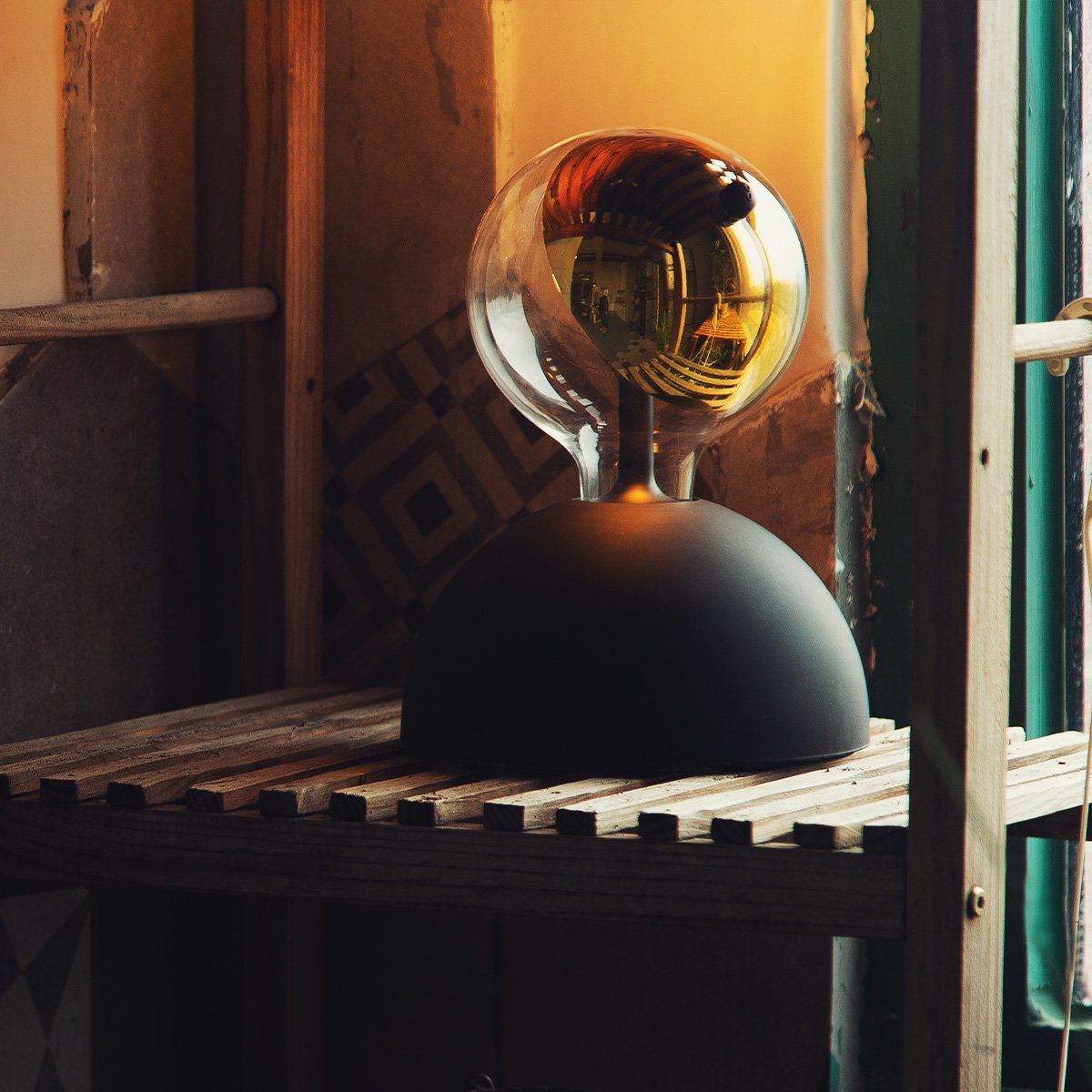 dimbare LED lamp Sphere goud G120 E27 5W 400Lm