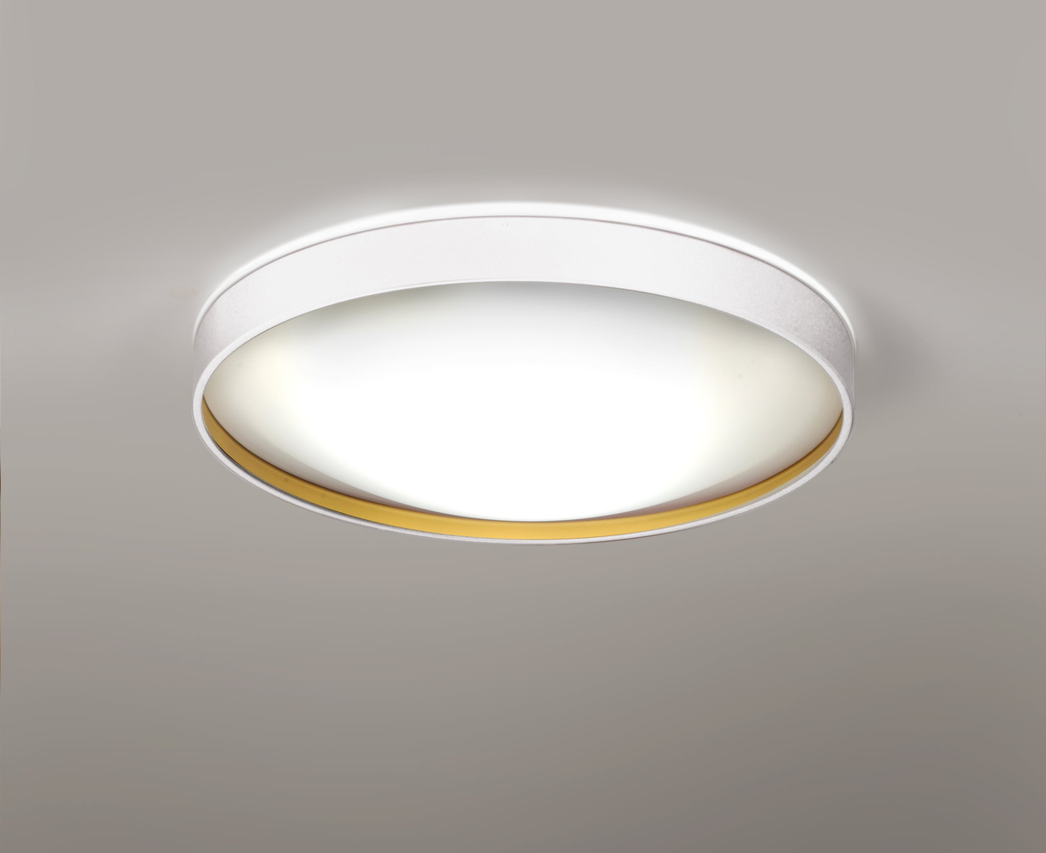 Alina plafondlamp @ 37 cm 2 x E27 wit + goudkleurige, gestructureerde binnenkant