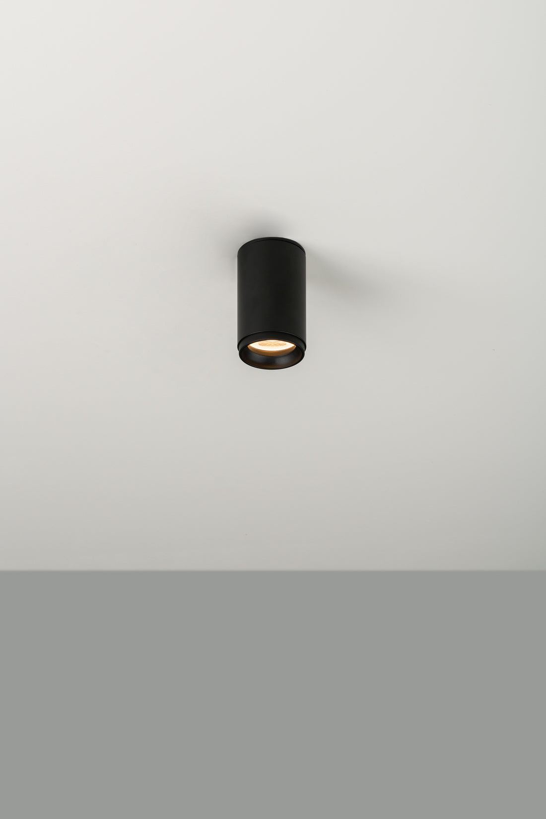 Haul 55 plafondlamp GU10 H.9 cm zwart met structuur