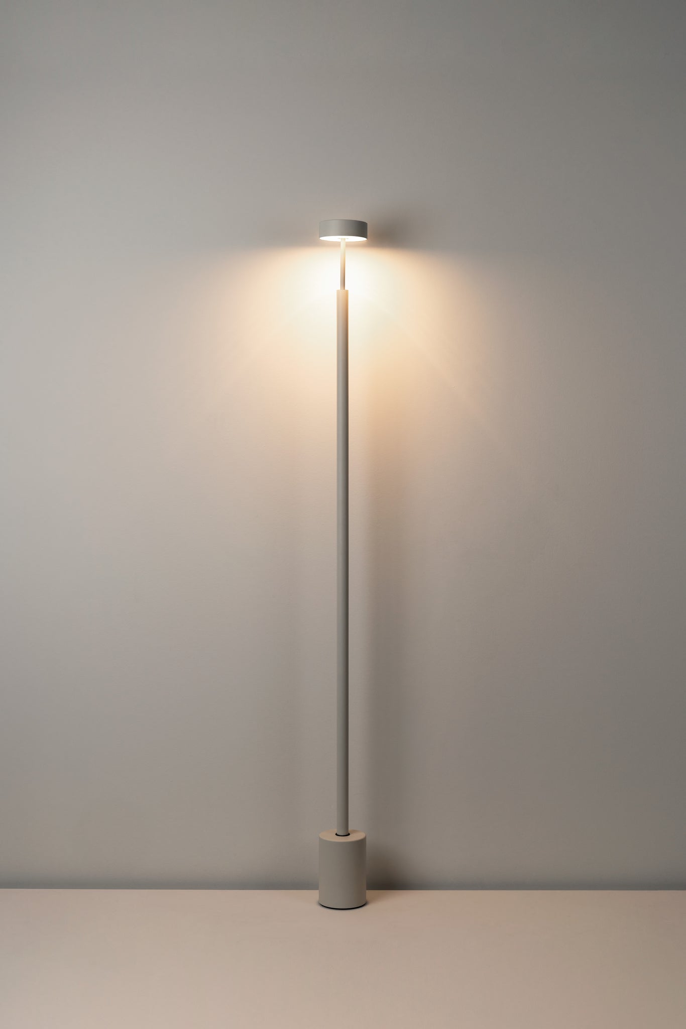 Peak vloerlamp H.130 cm led-pcb getextureerd mink