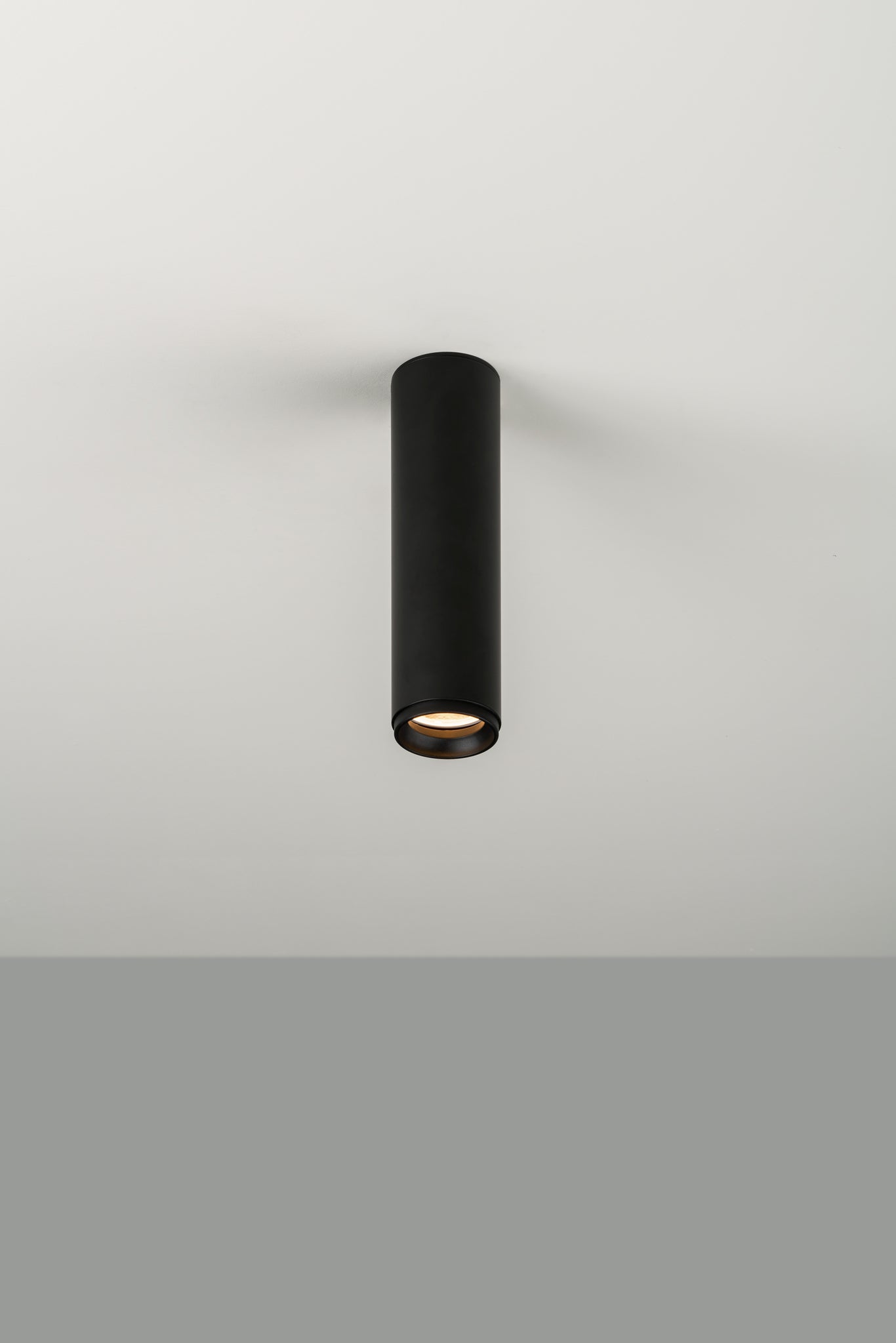 Haul 55 plafondlamp H.21 cm LED DOB 7 W, zwart met structuur
