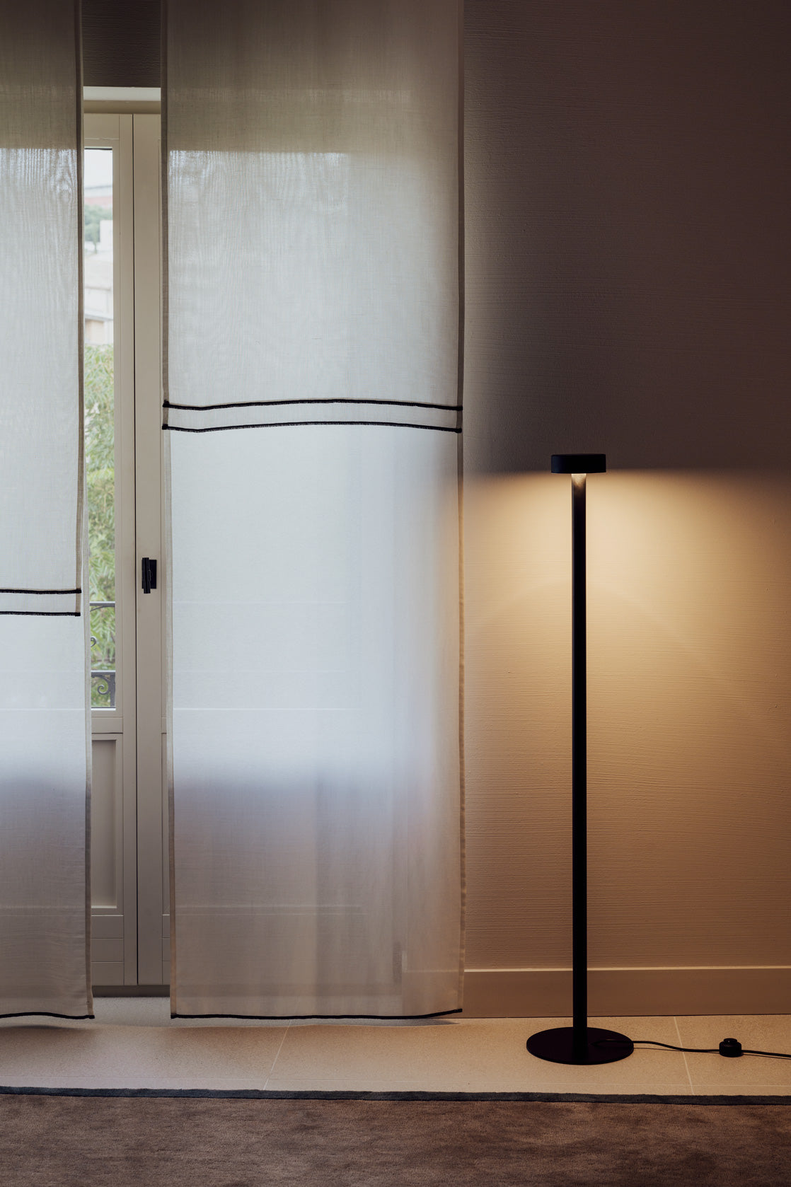 Peak Lane Vloerlamp H.130 cm LED PCB Gestructureerd zwart