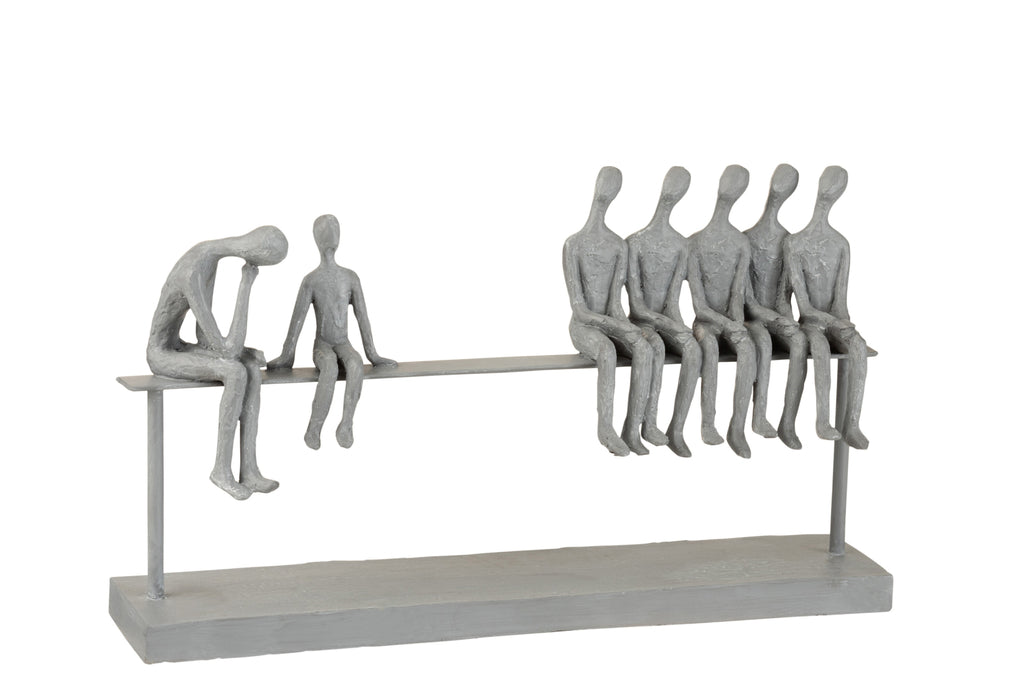 J-Line 7 Mensen Zittend Op Een Bank Poly Grijs