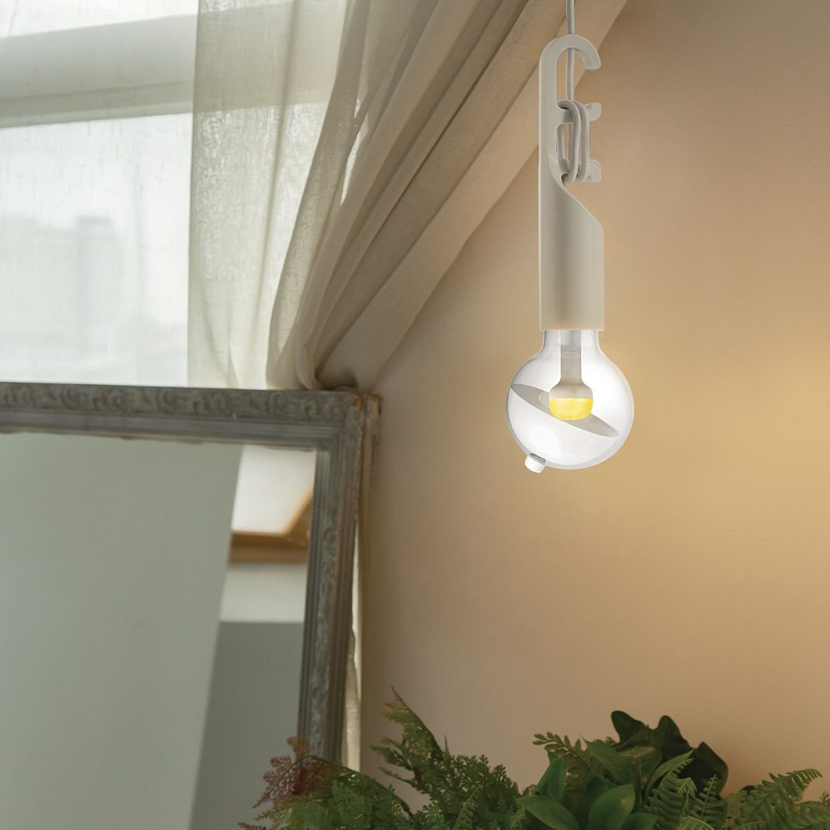 LED lamp Sphere wit G80 E27 3W 220Lm 2700K