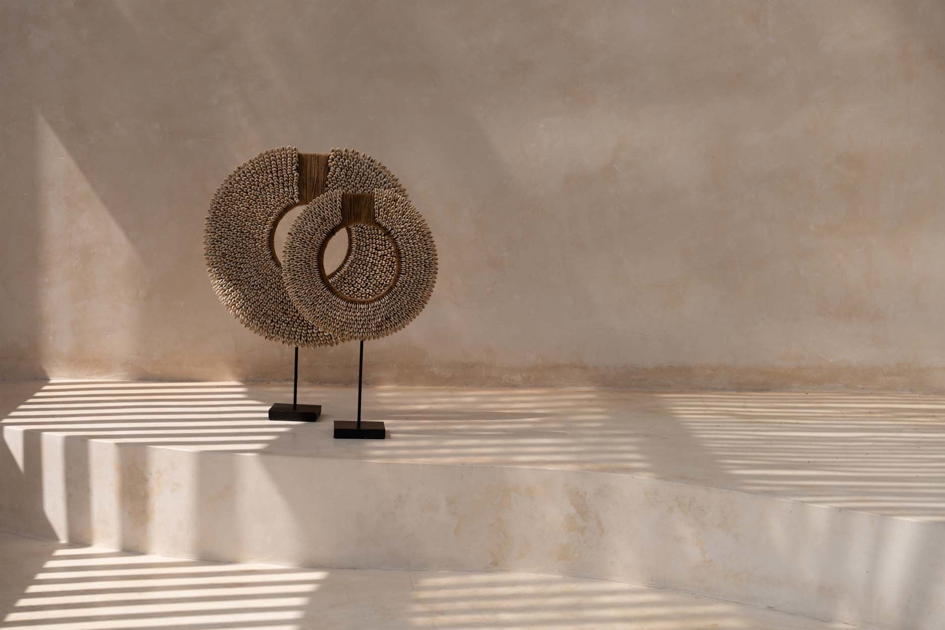 De Shell Réunion on Stand - Natural