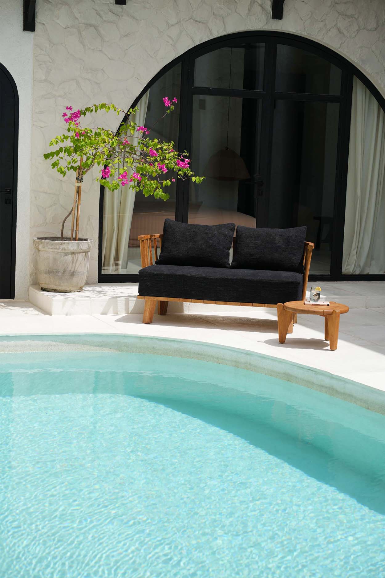 De Malawi Tweezitsbank - Natuurlijk Zwart