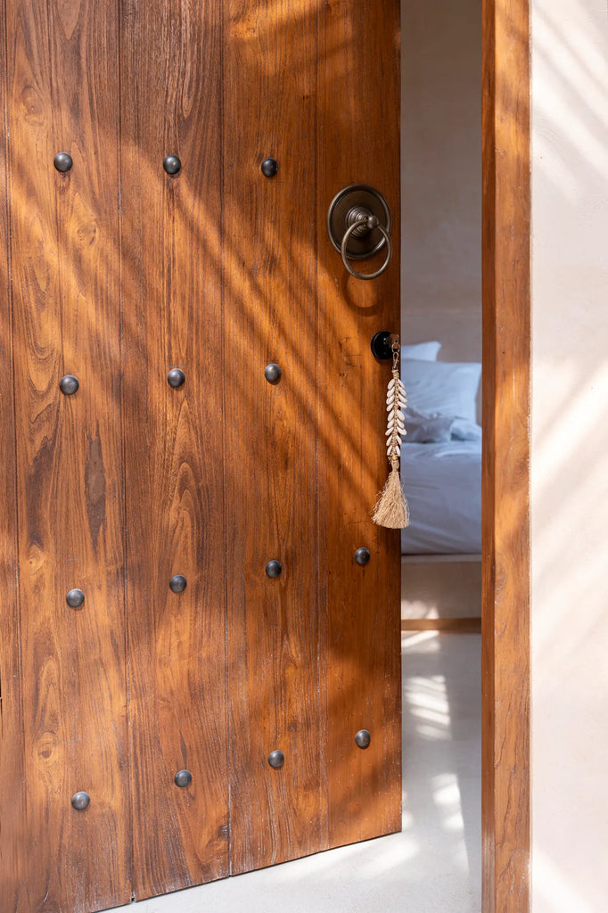 De Raffia Fishbone Sleutelhanger - Naturel Wit