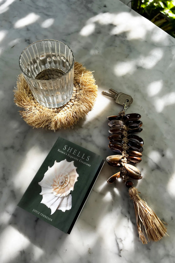 De Raffia Fishbone Sleutelhanger - Naturel Zwart