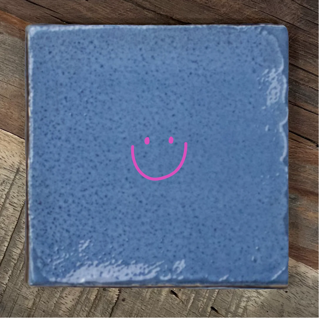 Label2X Tegeltje met smiley woonaccessoires homedecoratie