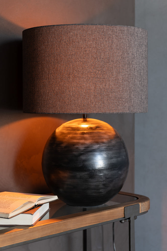 Lamp + Kap Schaal Metaal kleur Zwart