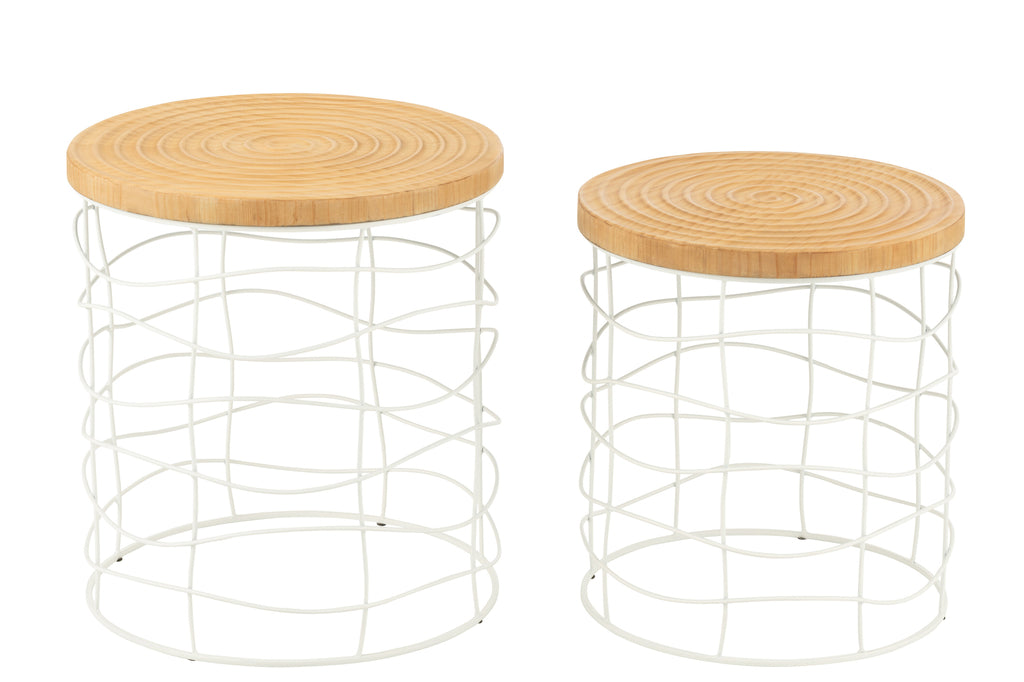 Set van 2 bijzettafels met snijwerk van ijzer/dennen hout natuurlijk/wit.