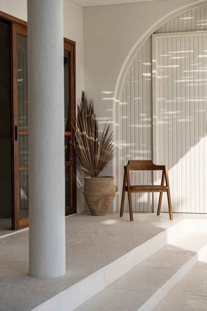 De Nihi Sumba Dining Chair - buiten