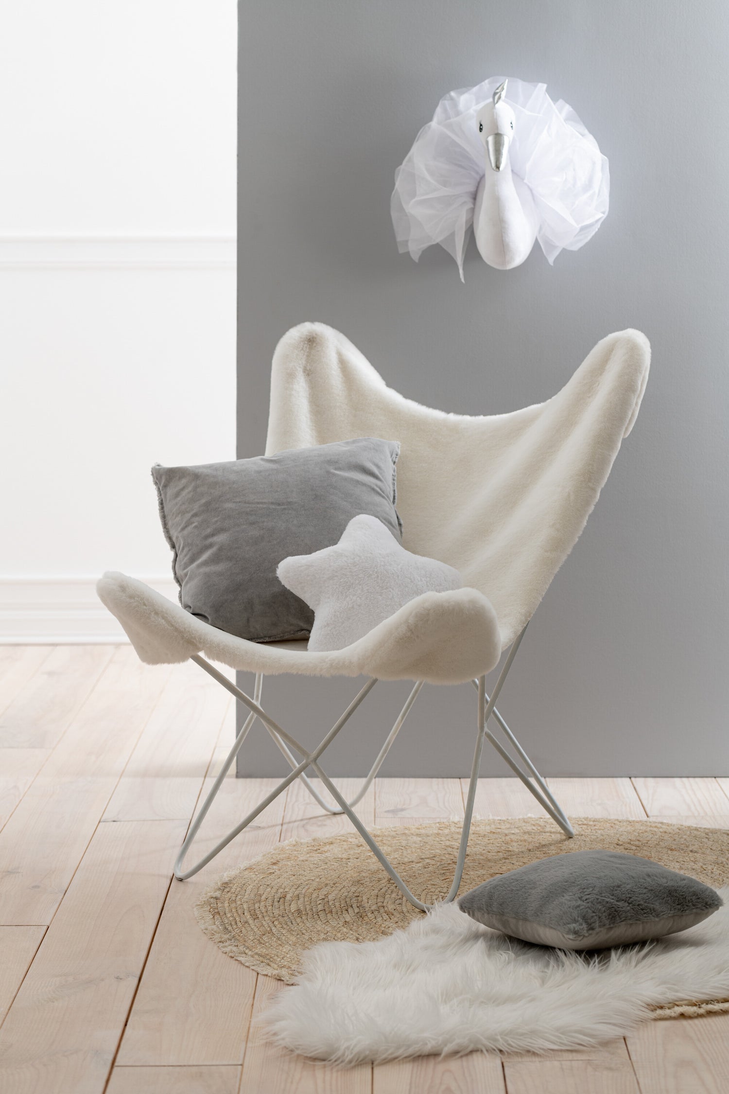 Zwaan muurdecoratie pluche wit/zilver