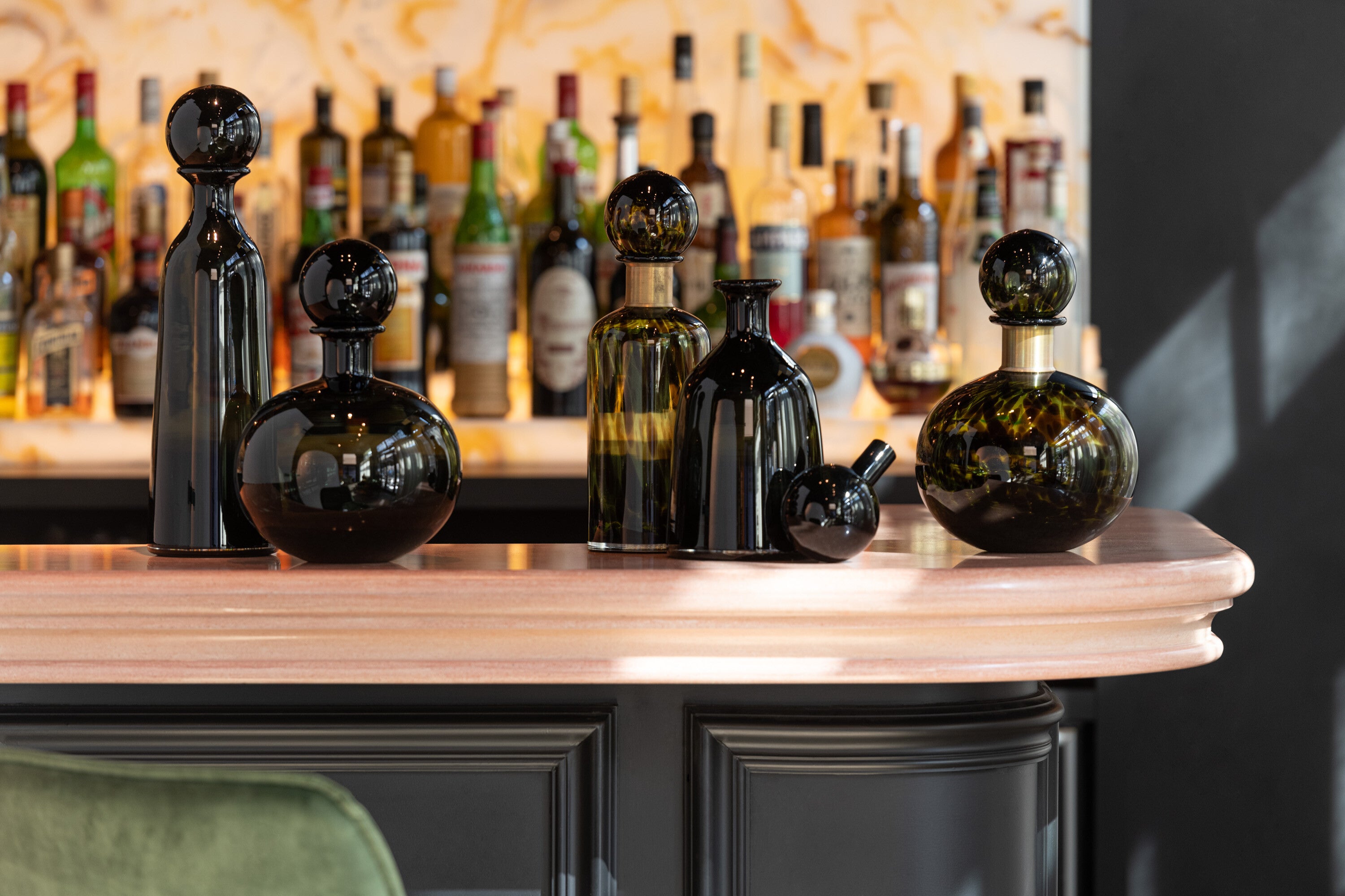 Fles + Stopcontact Punt Decoratief Laag Glas Zwart Klein