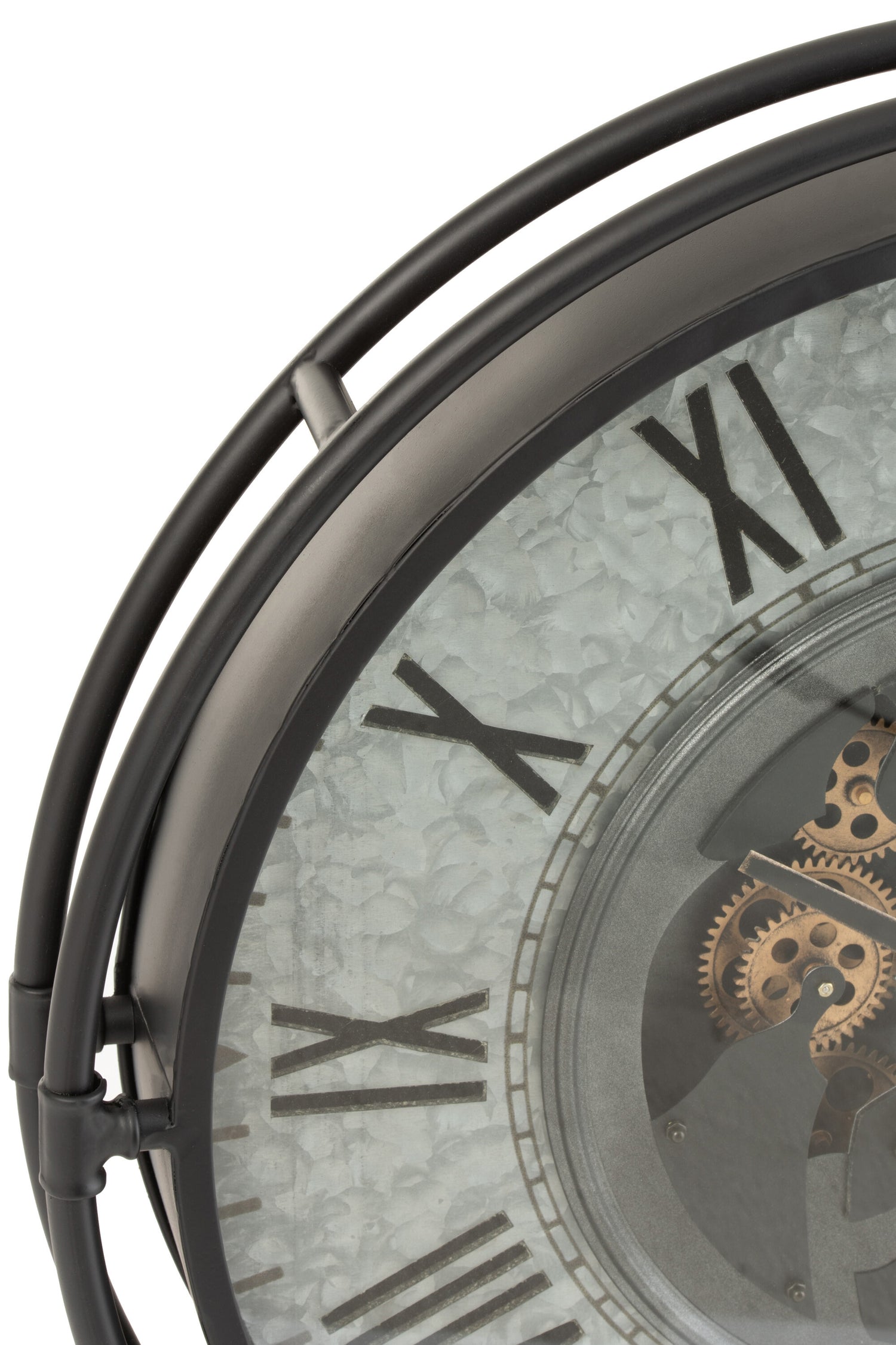 Klok met metalen rand, Romeinse cijfers, metaal grijs/zwart/goud, klein.