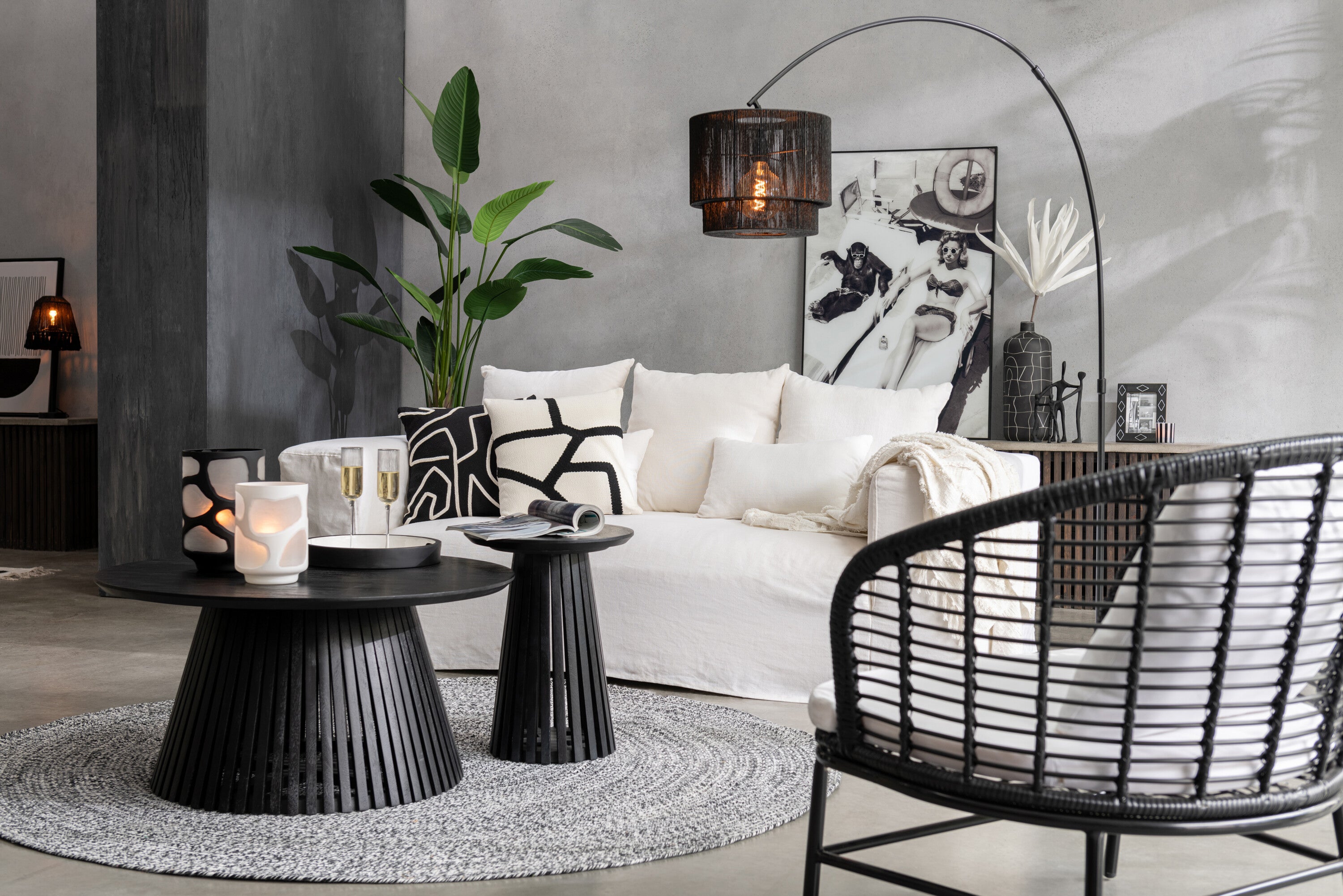 Tafel Vincent Mangohout Zwart Klein