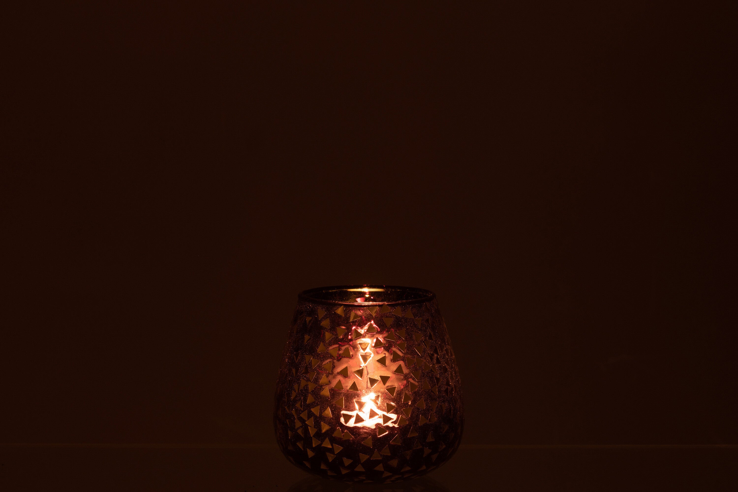 Orkaan Driehoek Glas Zwart/Goud Groot