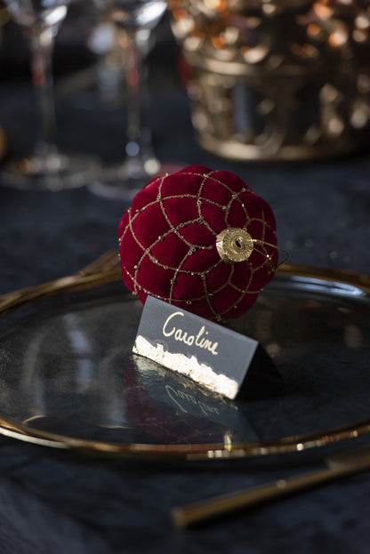 Doos van 4 kerstballen 2+2 lijnen/geruit fluweel rood/goud