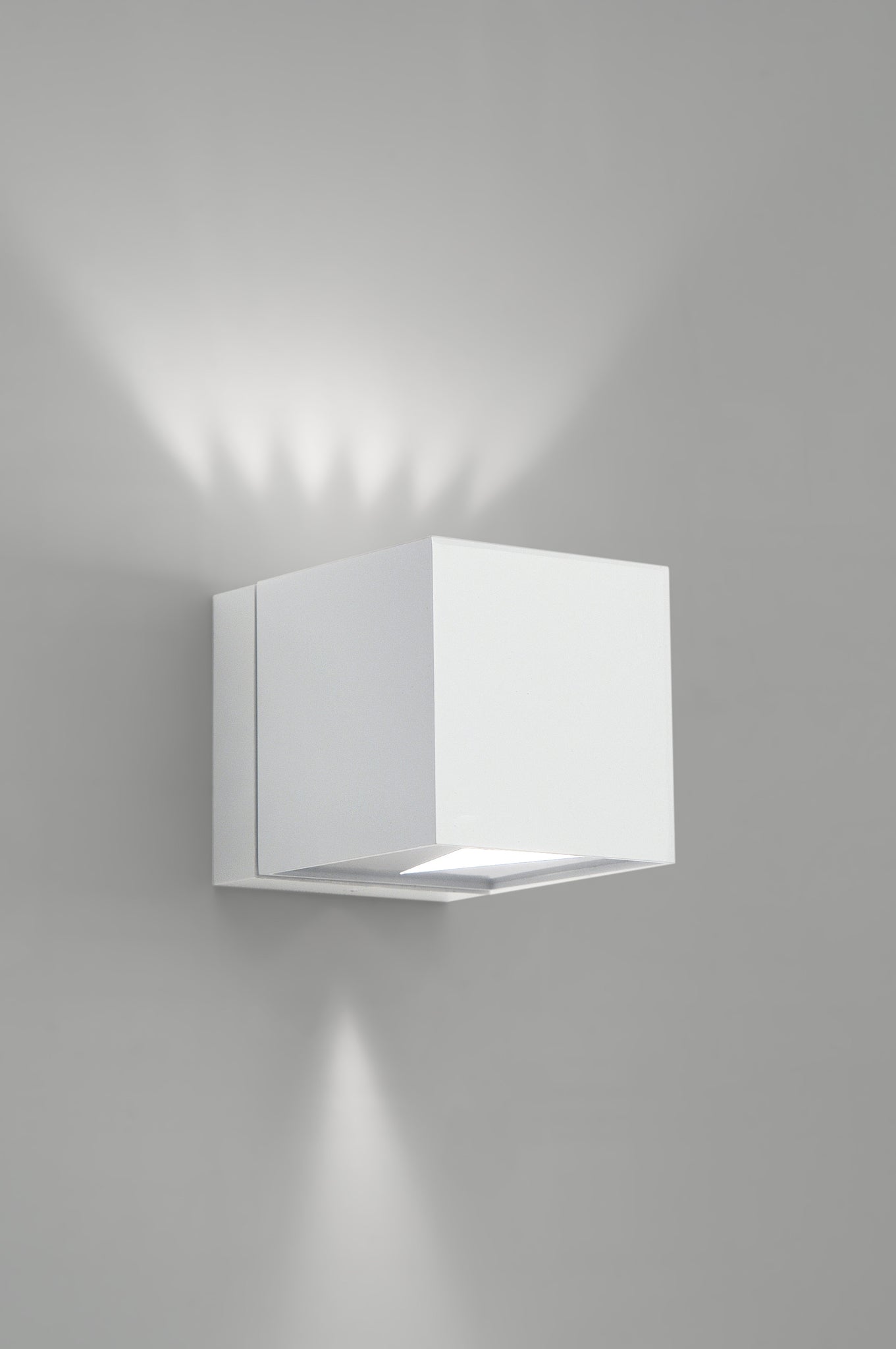 Dau 80 wandlamp G9 gestructureerd wit