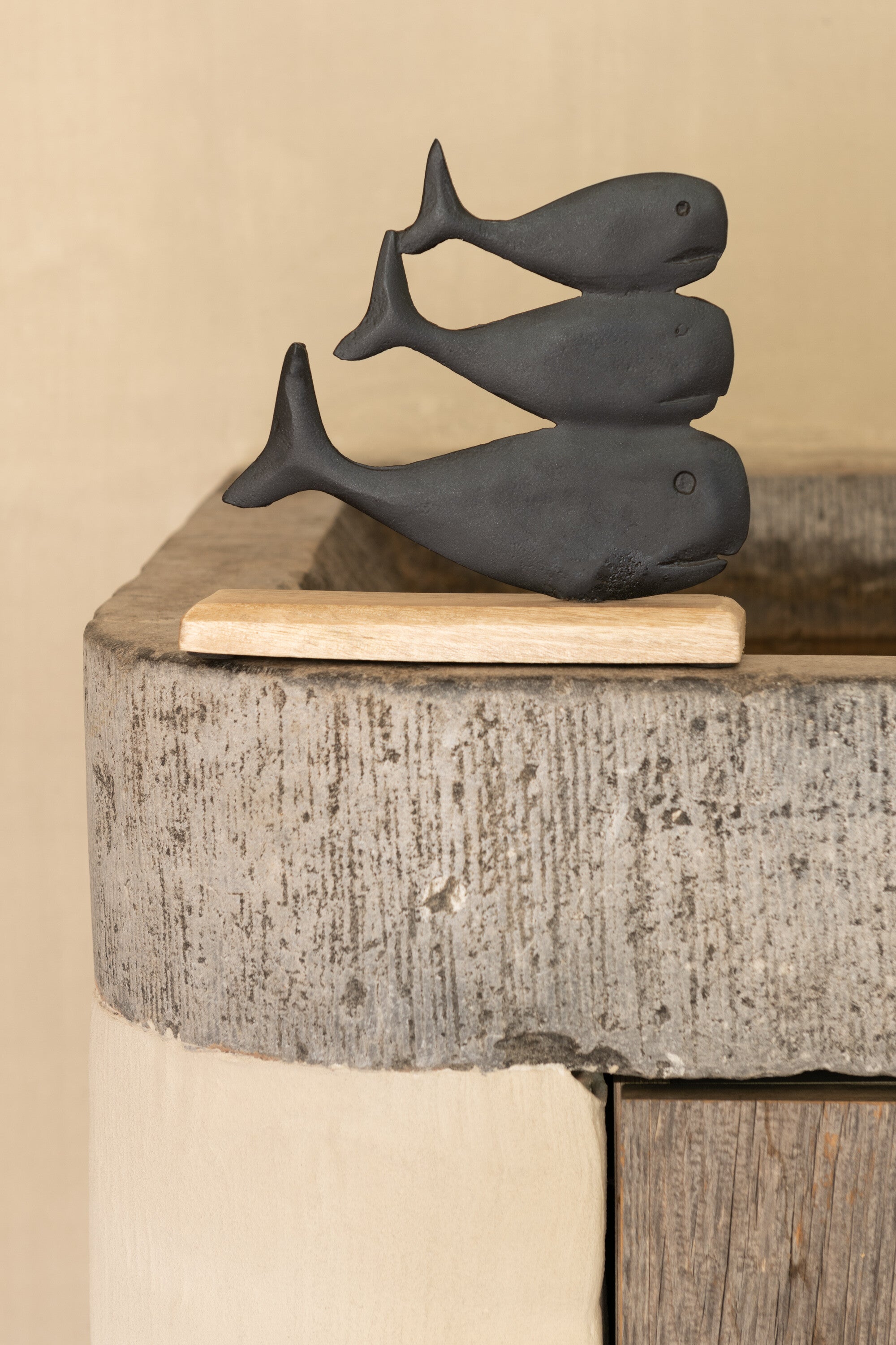 Walvissen Op Voet Aluminium Zwart Groot