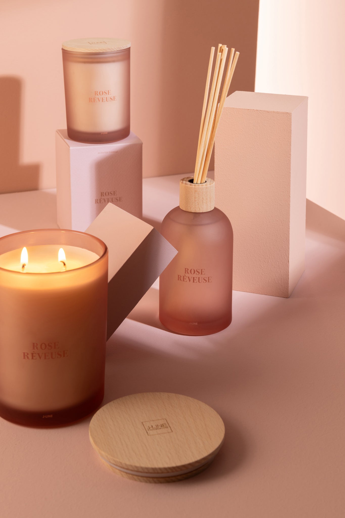 J-Line geurolie + stokjes - Essential Accords - Rose Rêveuse - roze