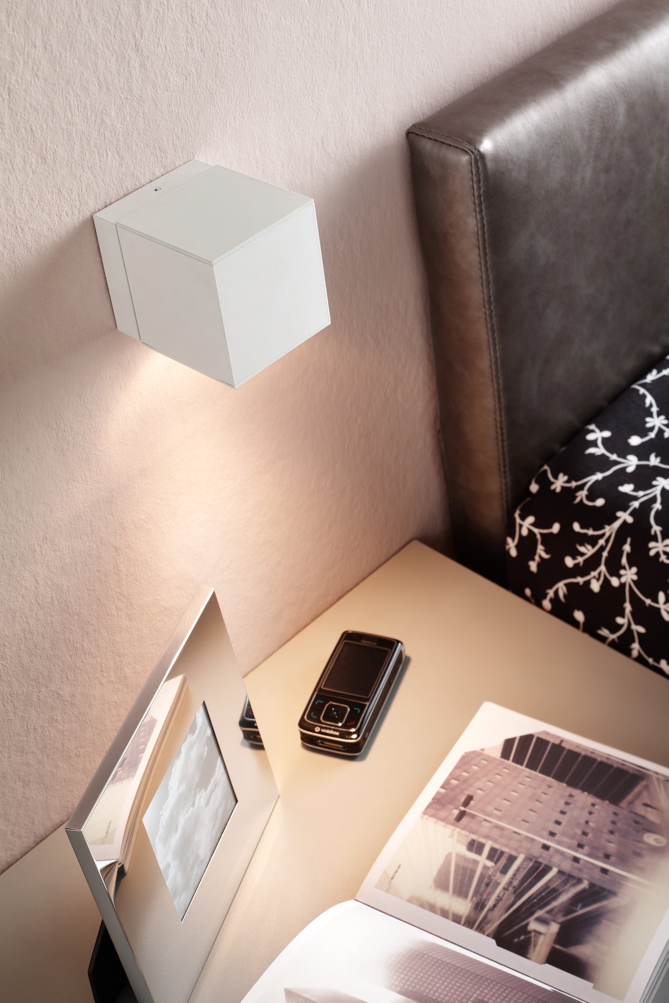 Dau 80 wandlamp GU10 gestructureerd wit