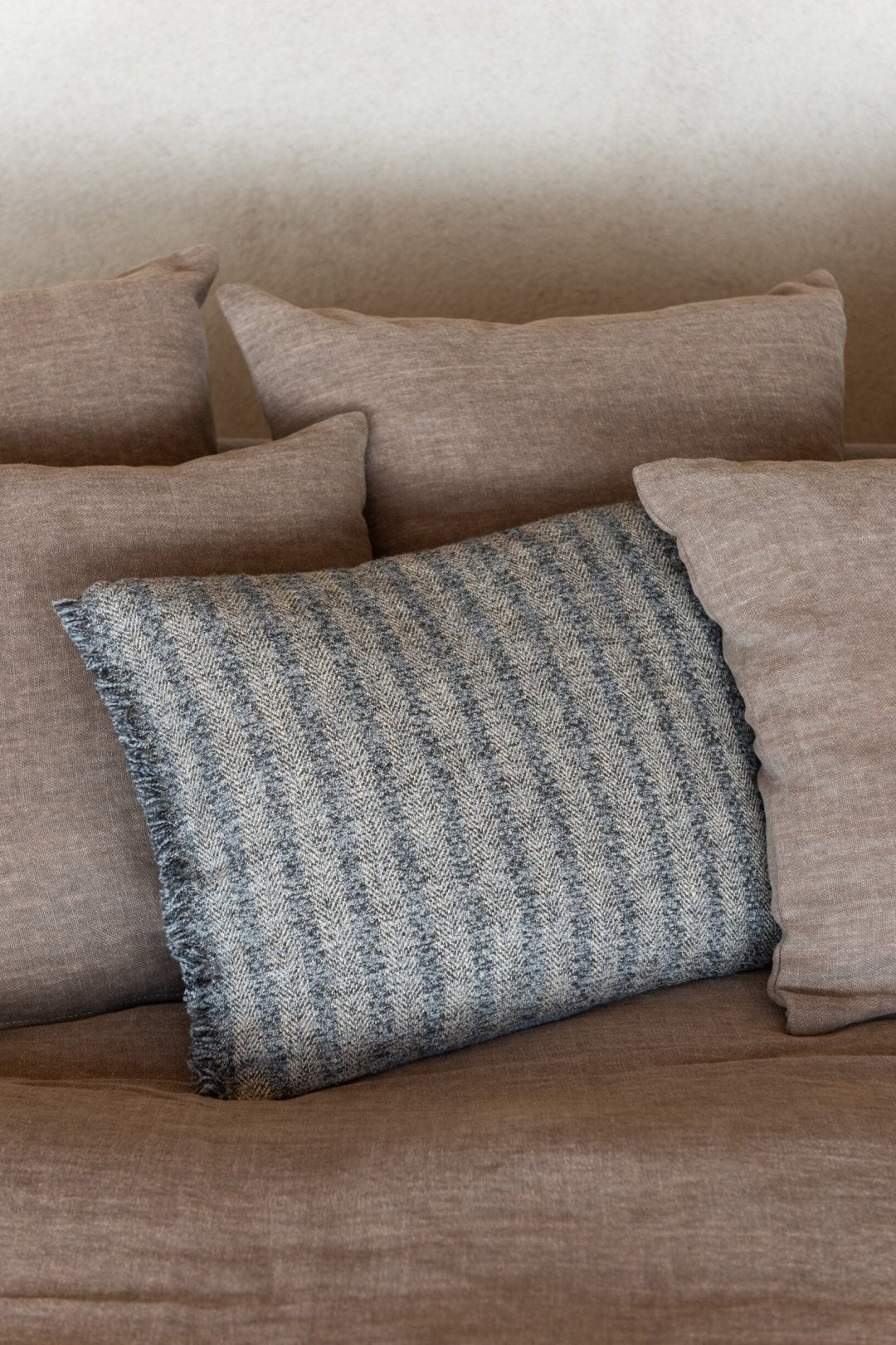 J-Line Kussen Tweekleurig Weefsel+Franjes Katoen Wit/Blauw
