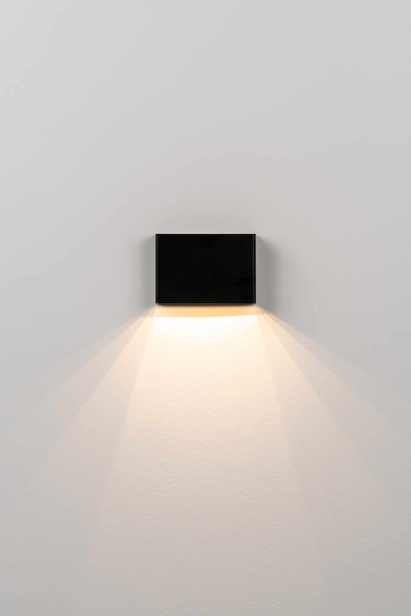 O-tel Wandlamp G9 gestructureerd zwart