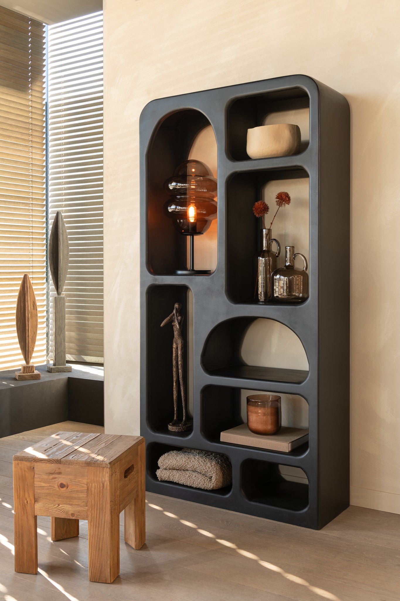 Deco Op Voet Luke Grenen Hout Zwart Groot
