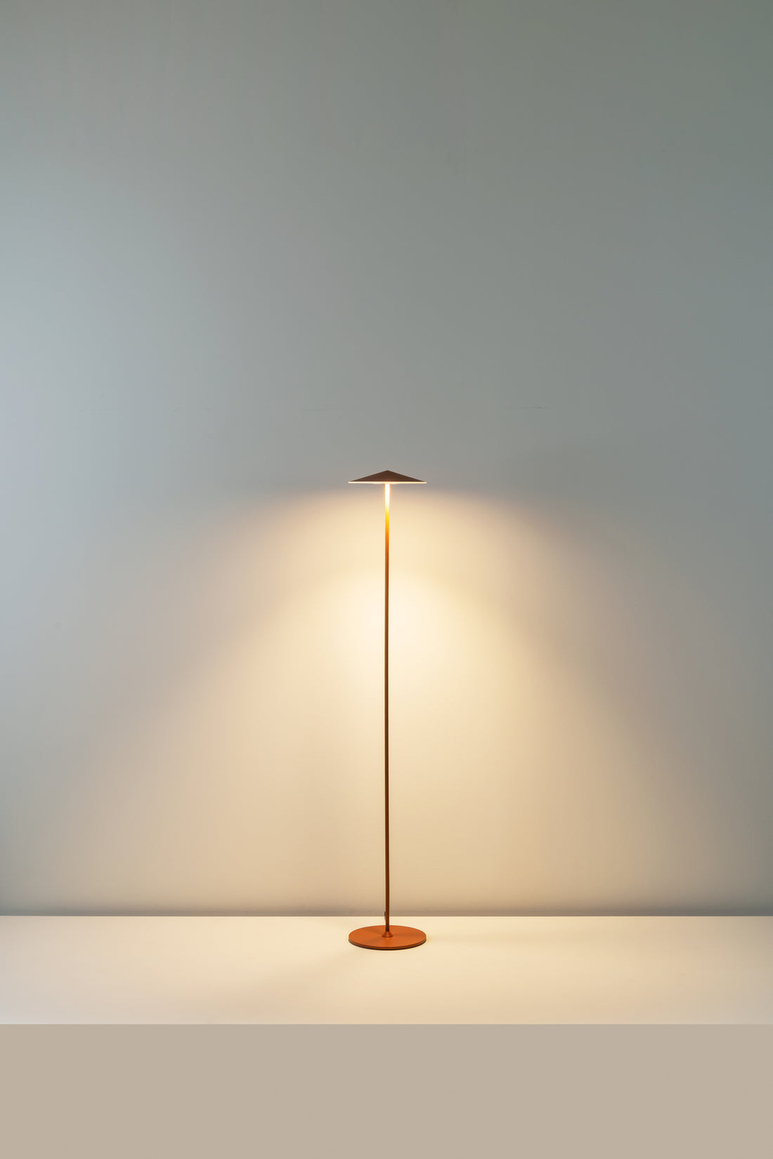 Pla vloerlamp 120 metallic koper