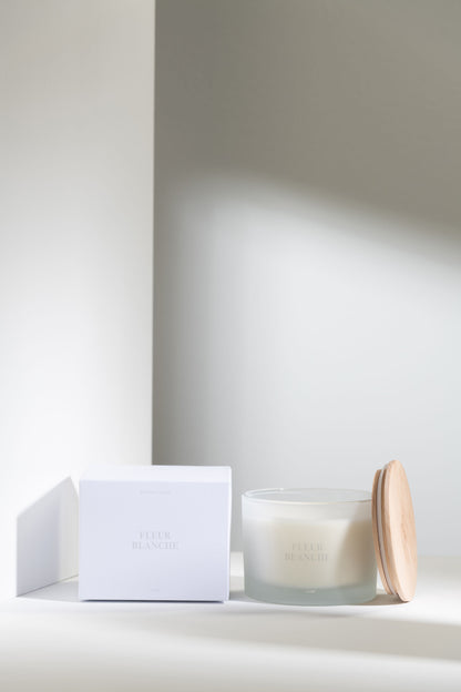 Geurkaars Accords Essentiels Fleur Blanche-28H