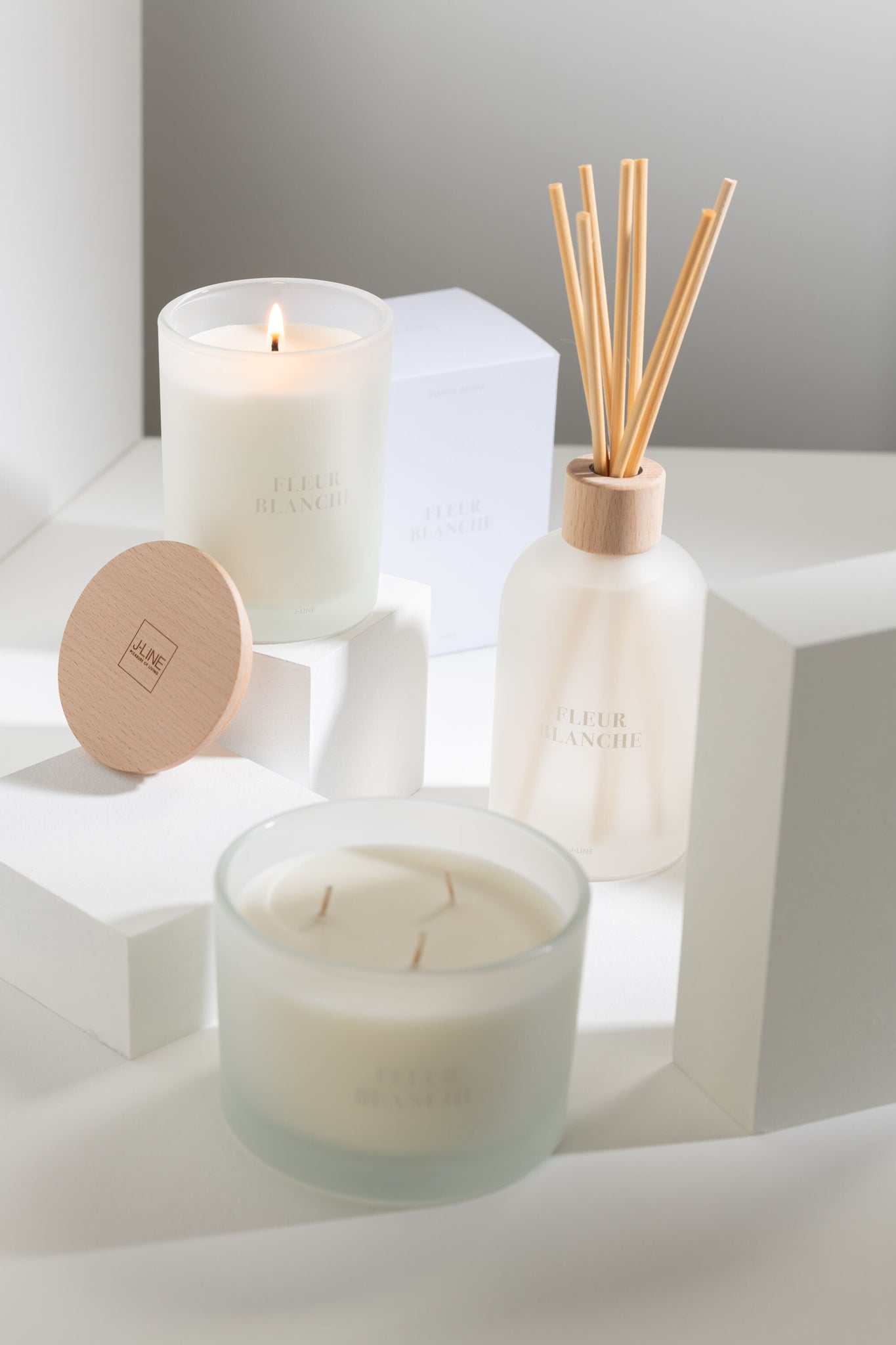 Geurkaars Accords Essentiels Fleur Blanche-28H