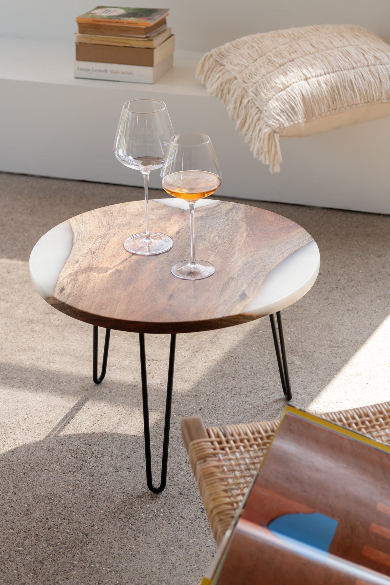 Side Table Round Acacia Wood/Resin Natural/White